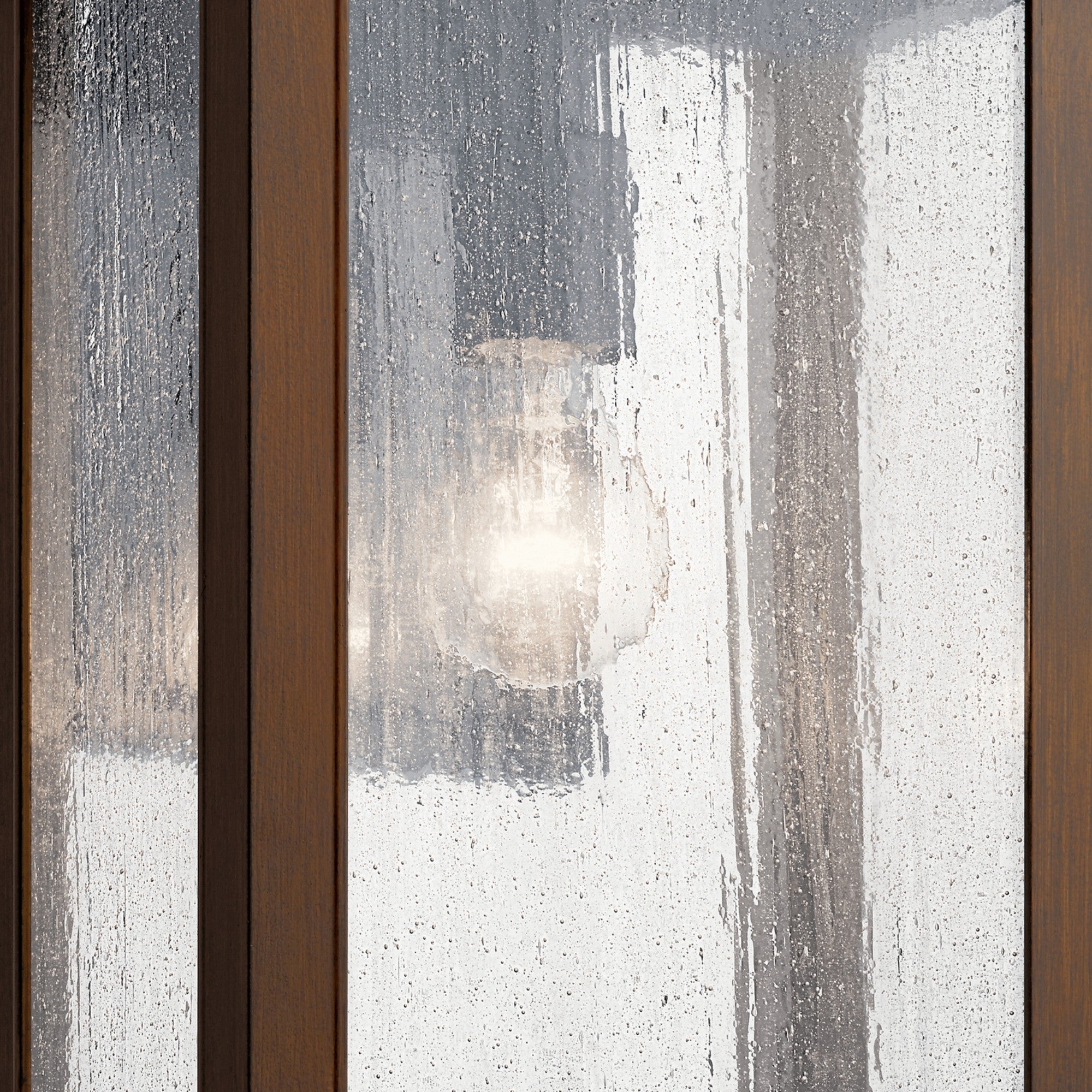 Marimount 17" Outdoor Wall Light, Black Finish - Bees Lighting