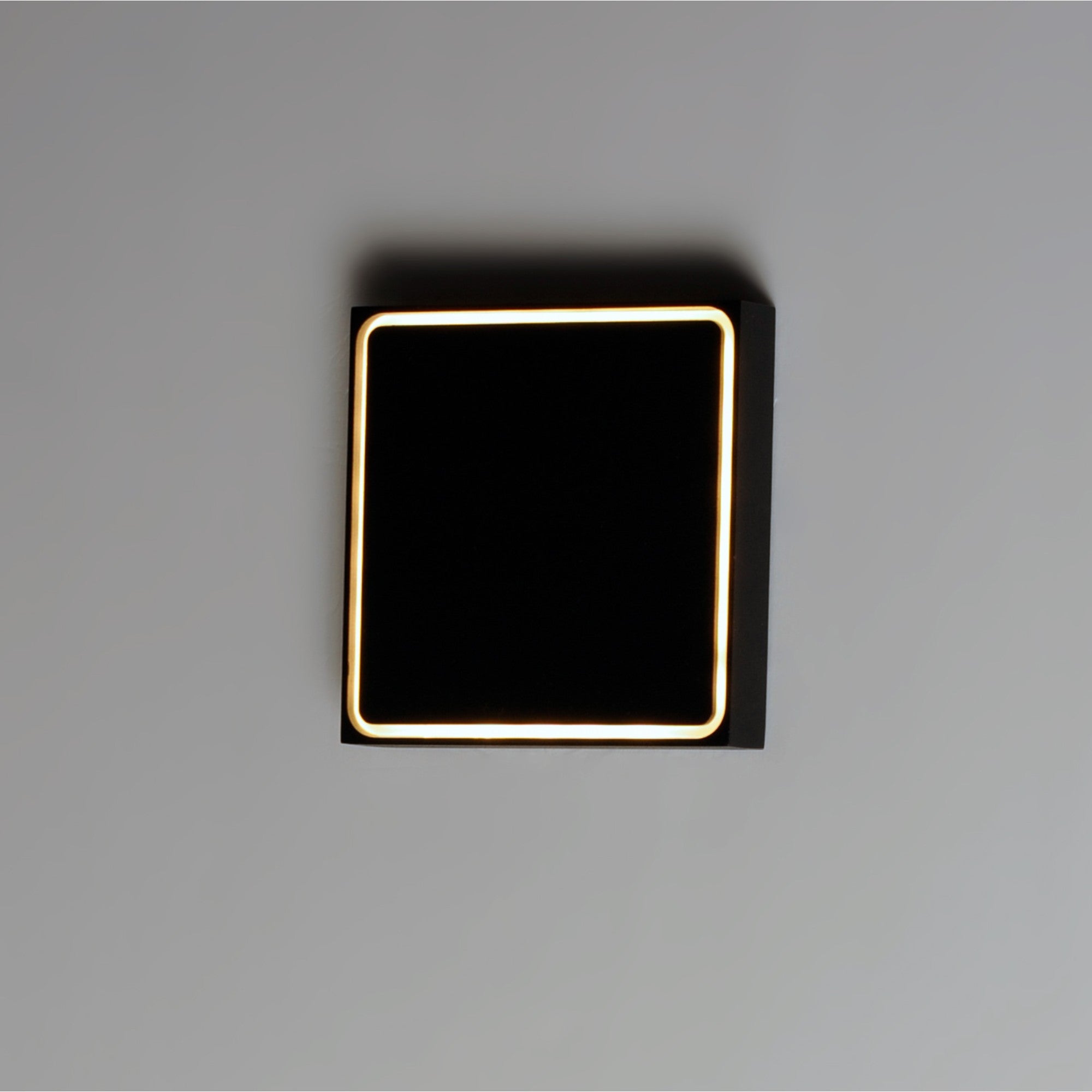 Alumilux Outline 5" LED Outdoor Wall Sconce, Black Finish - Bees Lighting