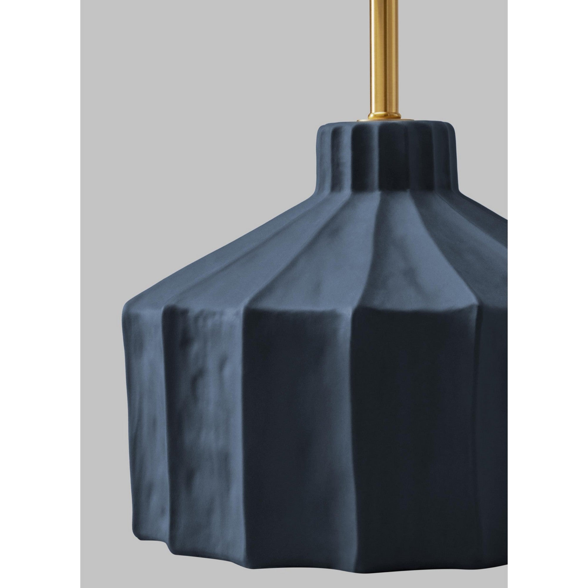 Veneto 20" Medium Table Lamp, Matte Medium Blue Wash Finish - Bees Lighting