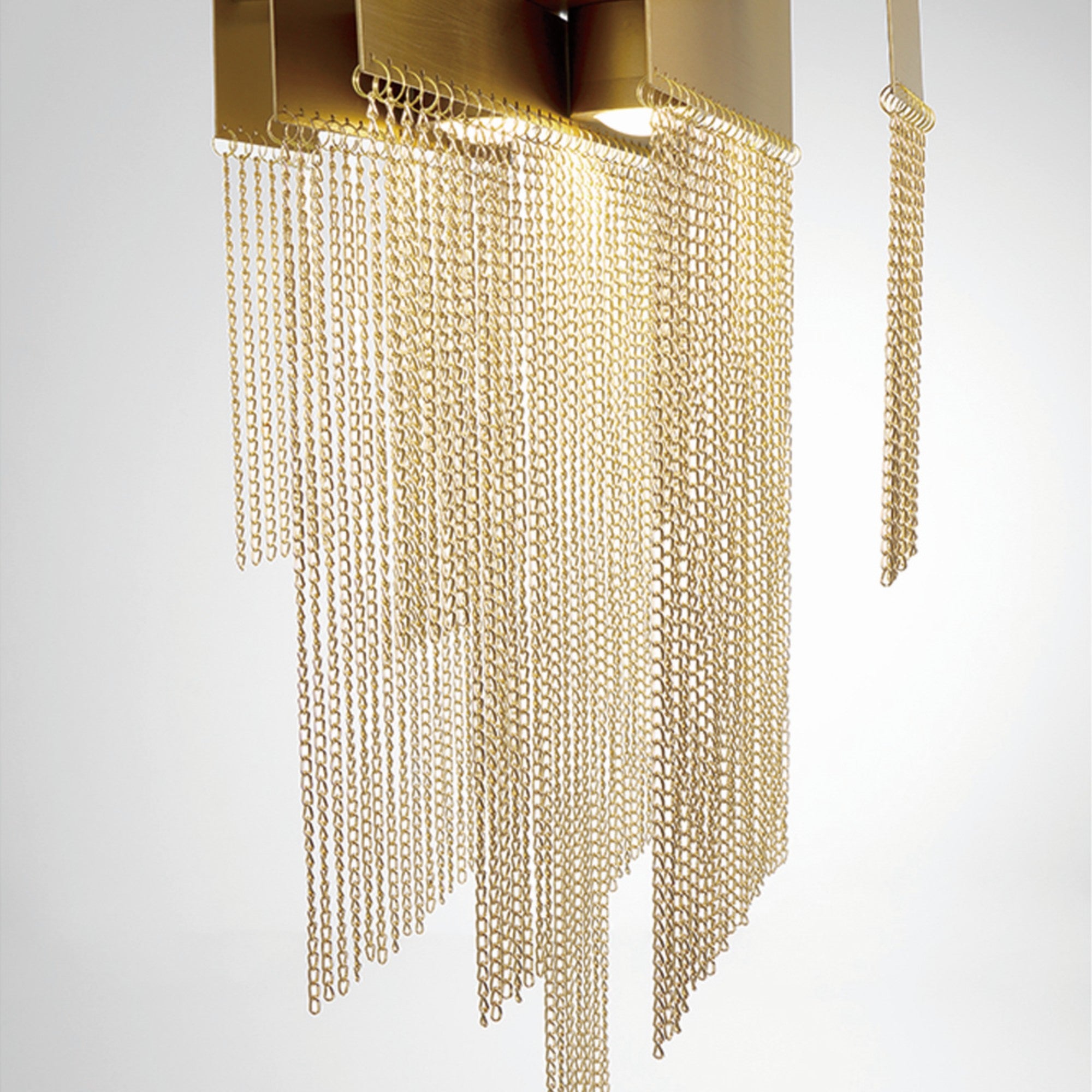 Bloomfield 18" LED Pendant, Gold Finish - Bees Lighting