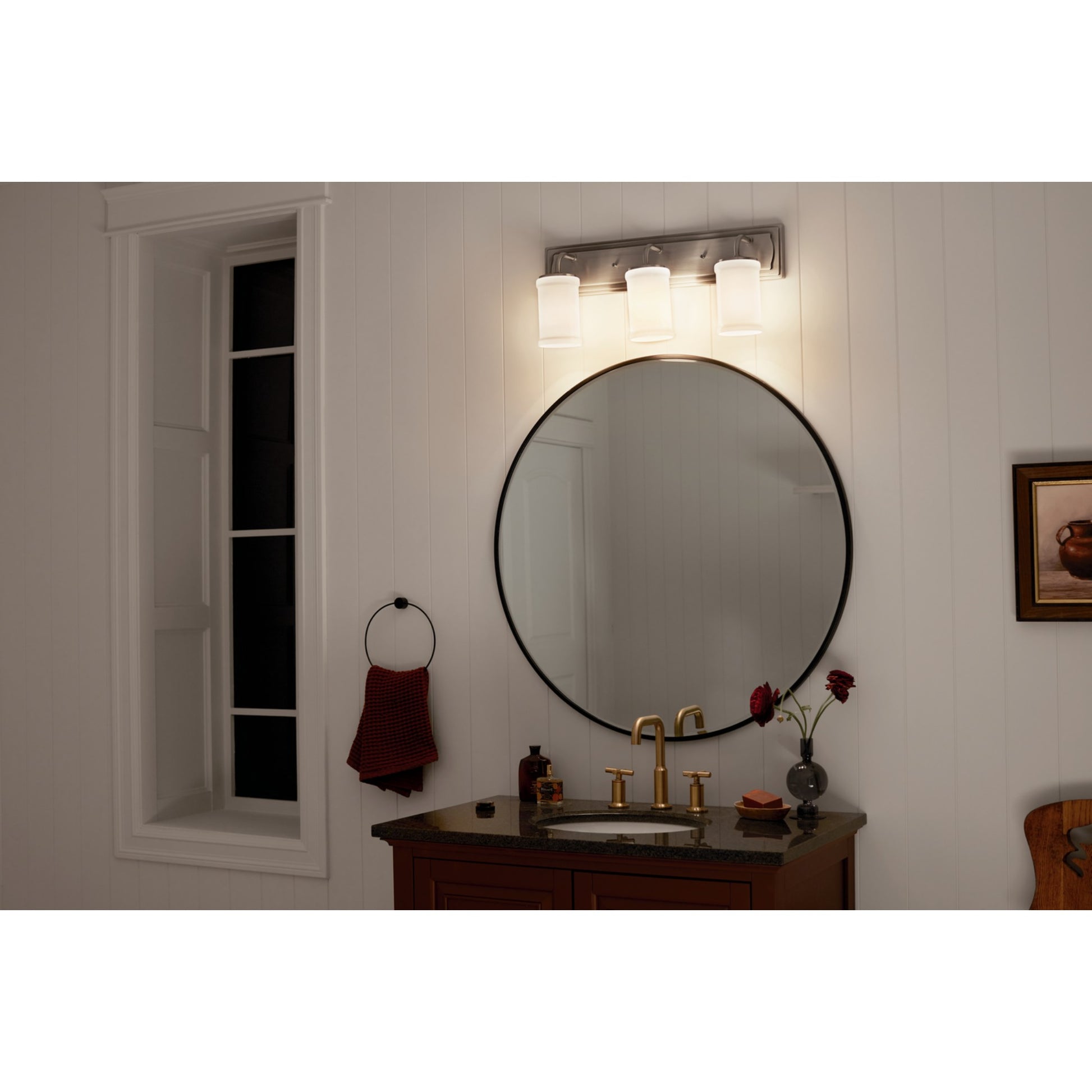 Vetivene 24" 3-Light Bath Vanity Light, Classic Pewter Finish - Bees Lighting