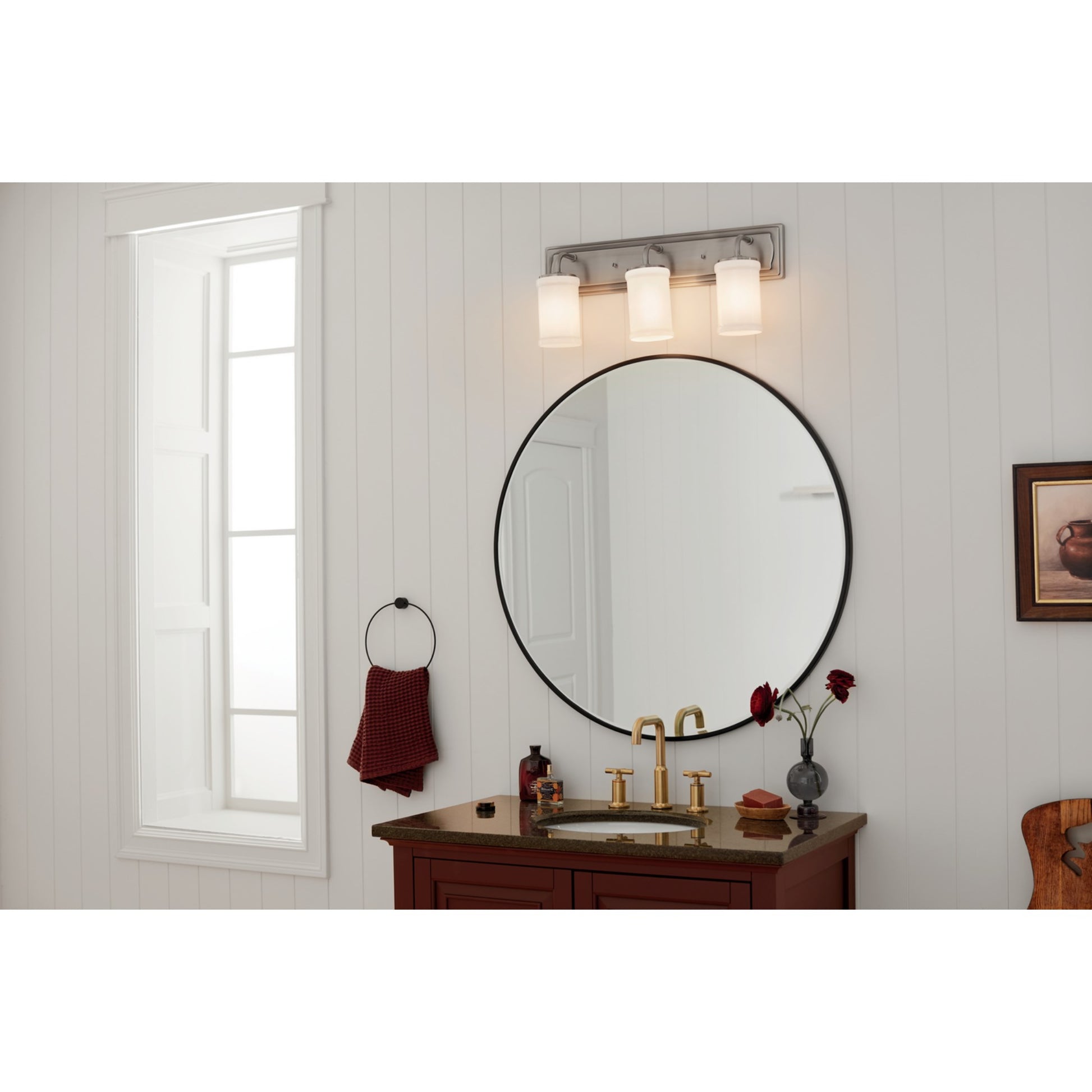 Vetivene 24" 3-Light Bath Vanity Light, Classic Pewter Finish - Bees Lighting