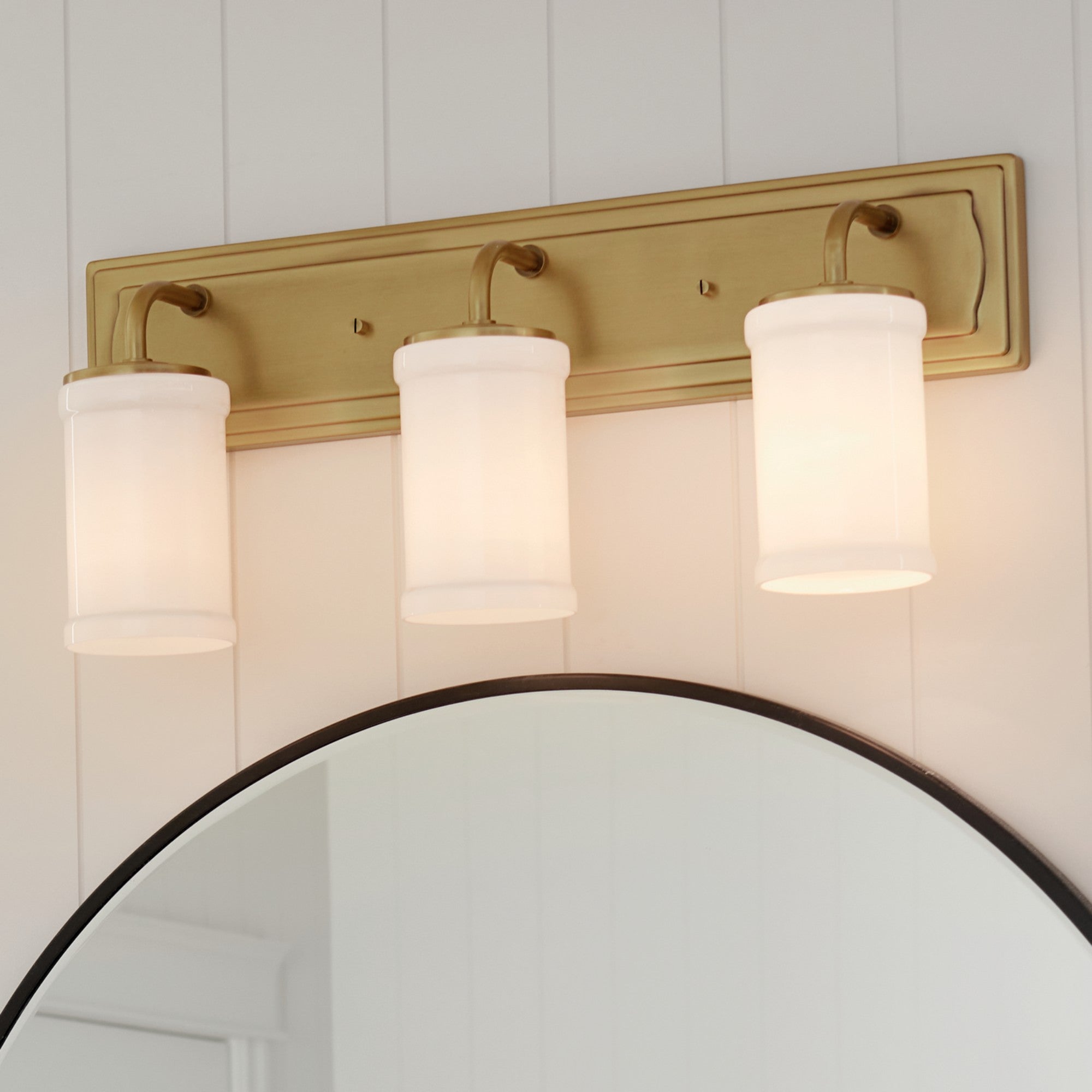 Vetivene 24" 3-Light Bath Vanity Light, Natural Brass Finish - Bees Lighting