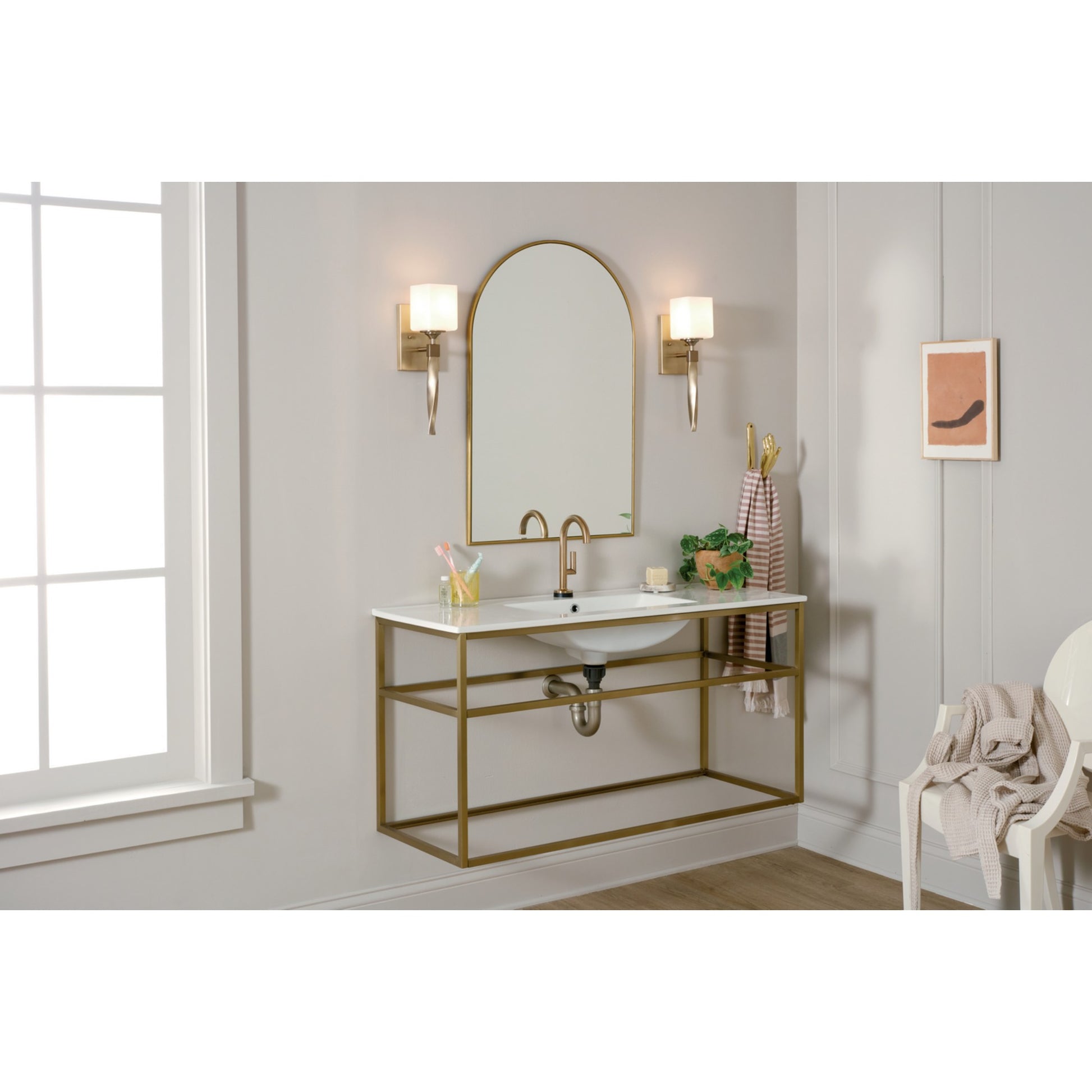 Marette 5" Wall Sconce, Champagne Bronze Finish - Bees Lighting