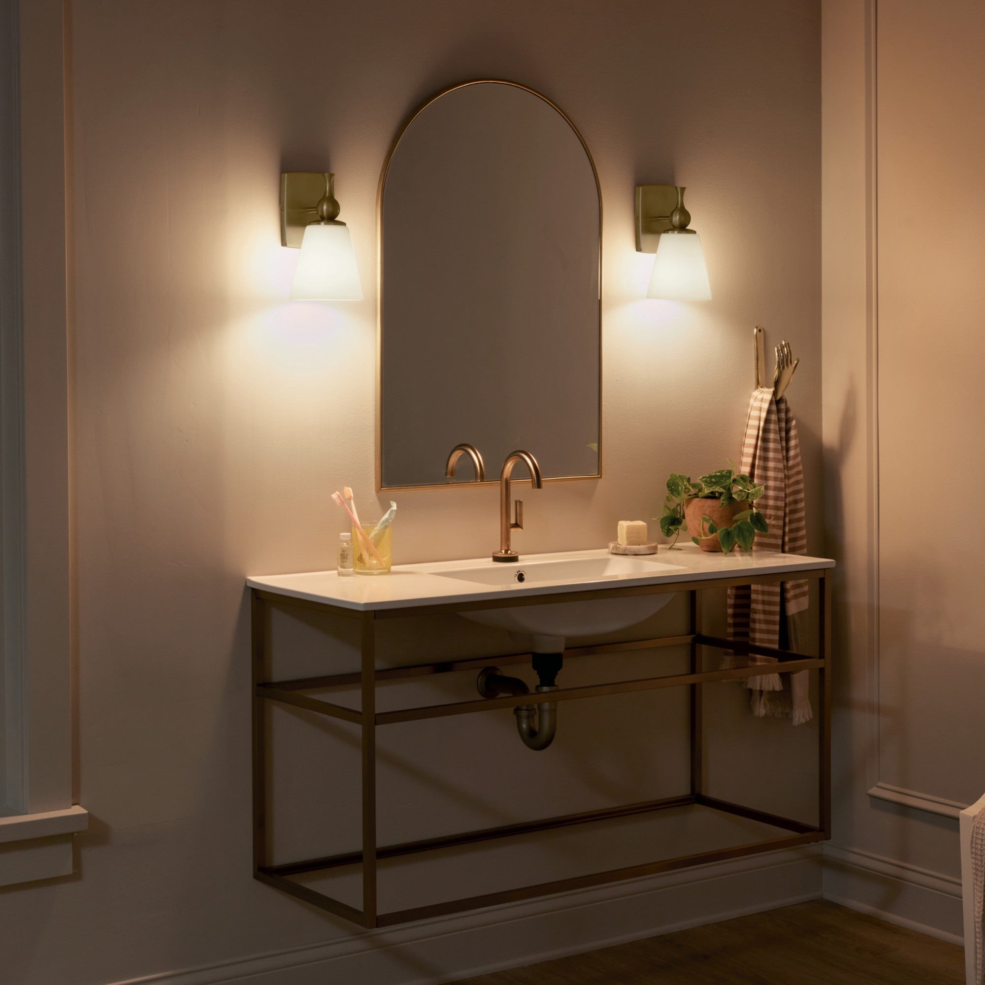 Cosabella 11 in. Armed Sconce Bronze finish - Bees Lighting
