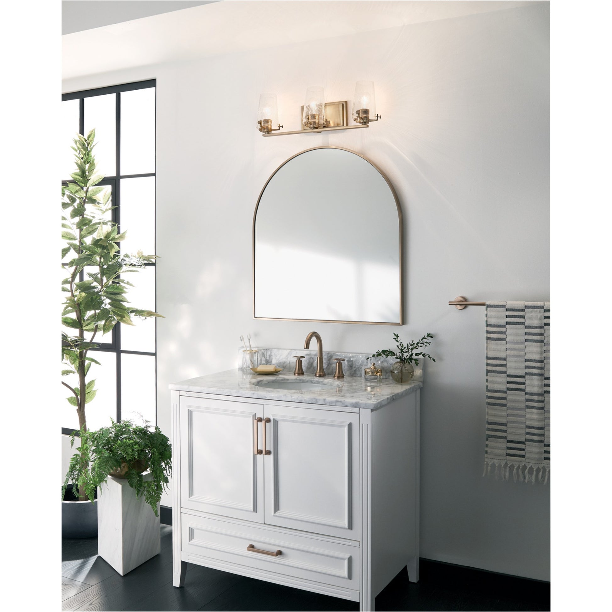 Alton 24" 3-Light Bath Vanity Light, Champagne Bronze Finish - Bees Lighting