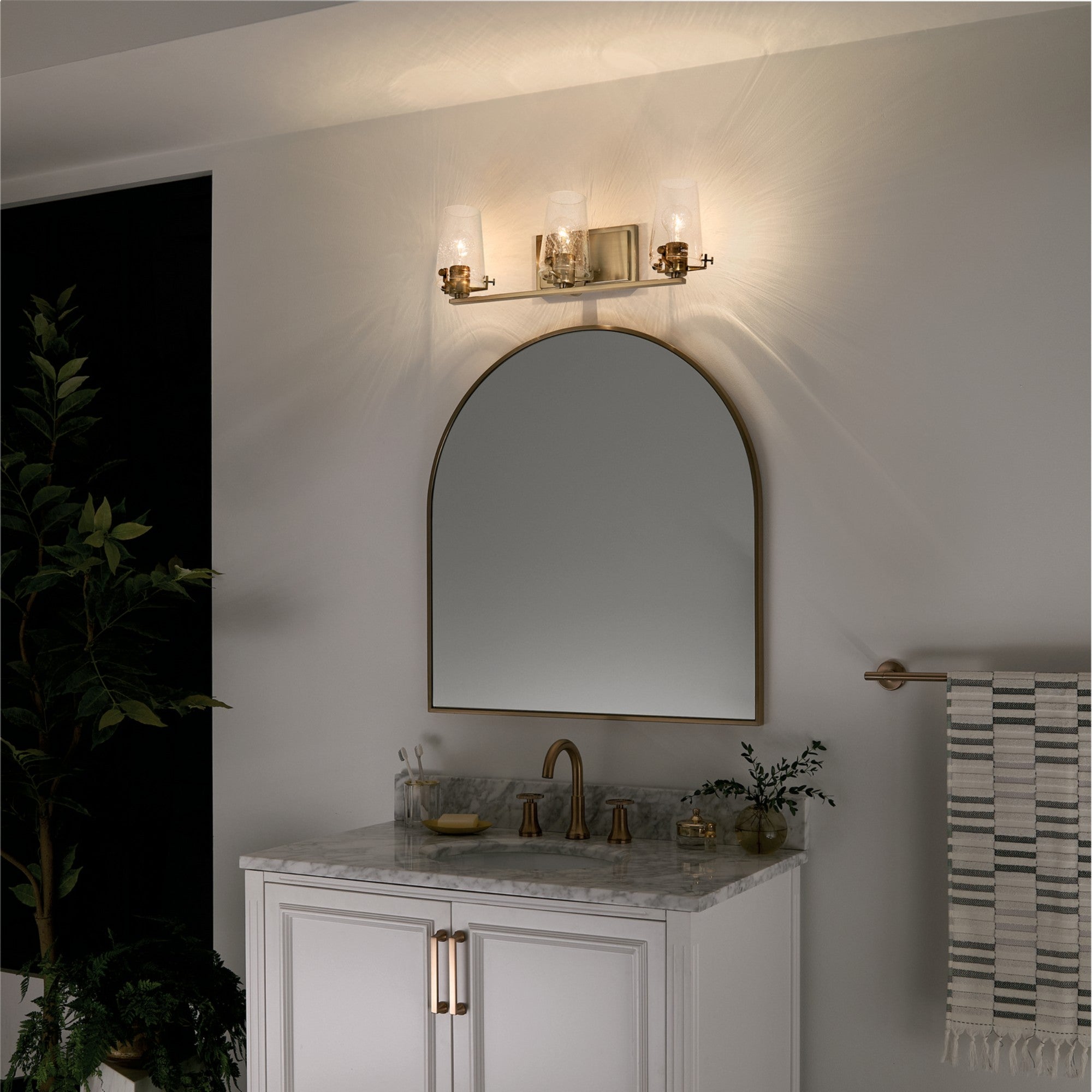 Alton 24" 3-Light Bath Vanity Light, Champagne Bronze Finish - Bees Lighting