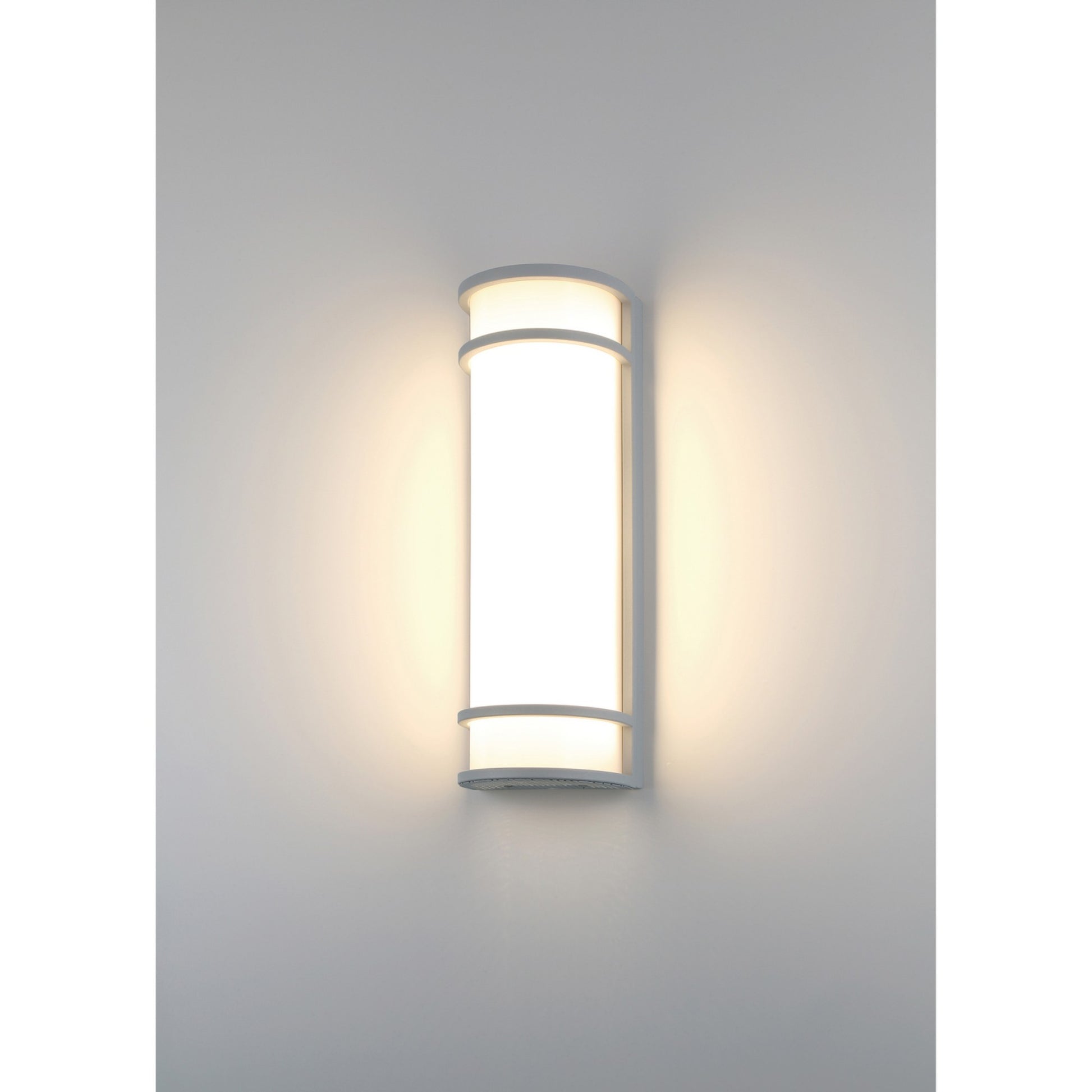 Cove Dual Voltage 18" LED Outdoor Wall Sconce, Satin Finish, Emergency Backup - Bees Lighting
