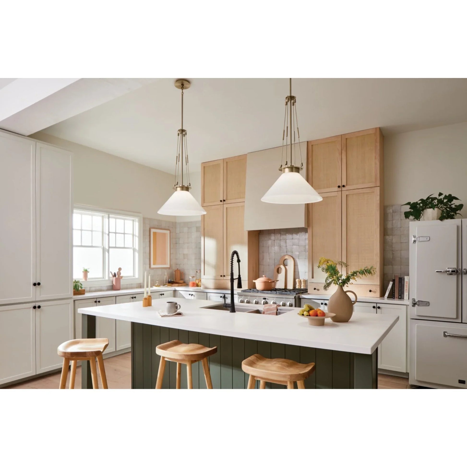 Albers 18" Pendant, Champagne Bronze Finish - Bees Lighting