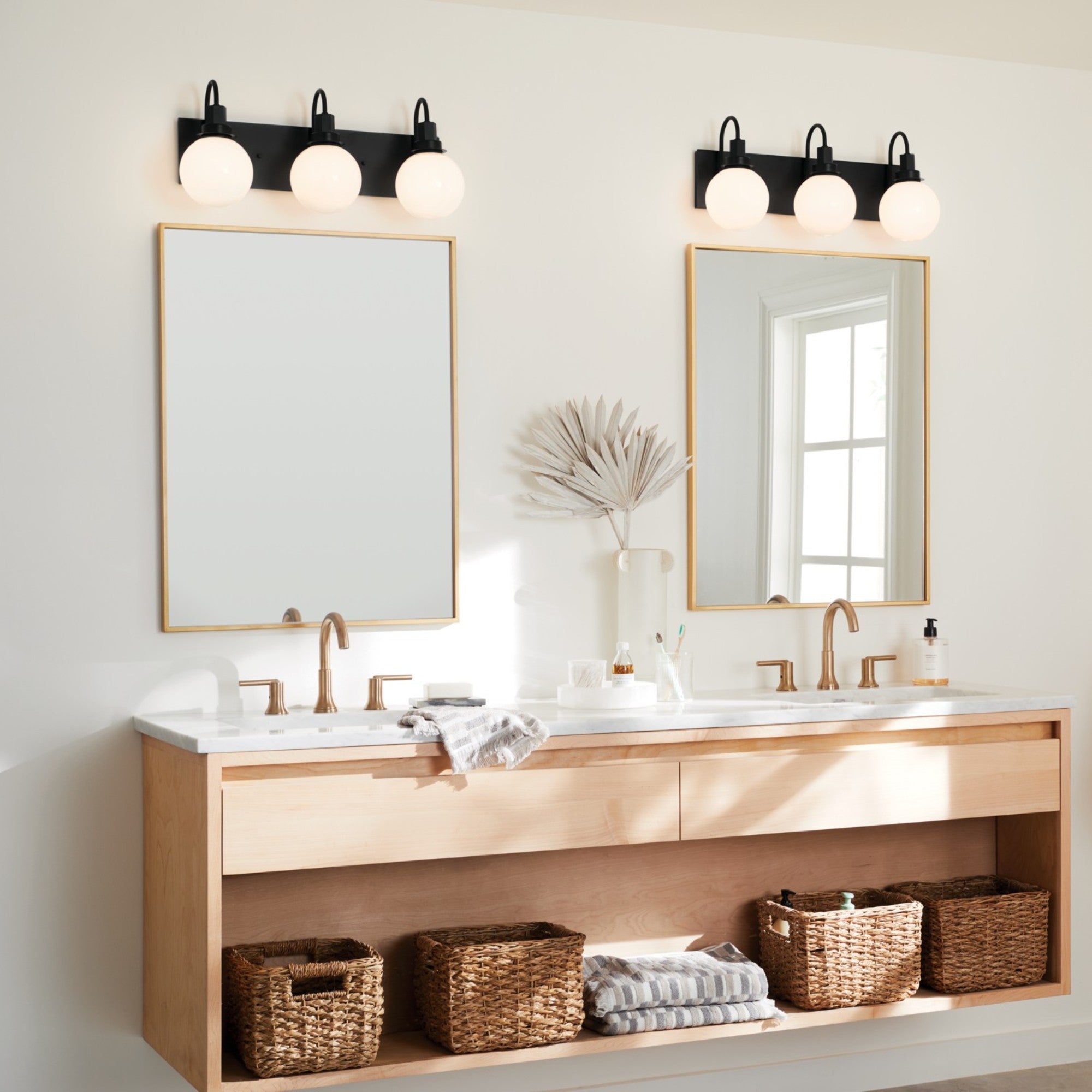 Hex 23" 3-Light Bath Vanity Light, Black Finish - Bees Lighting
