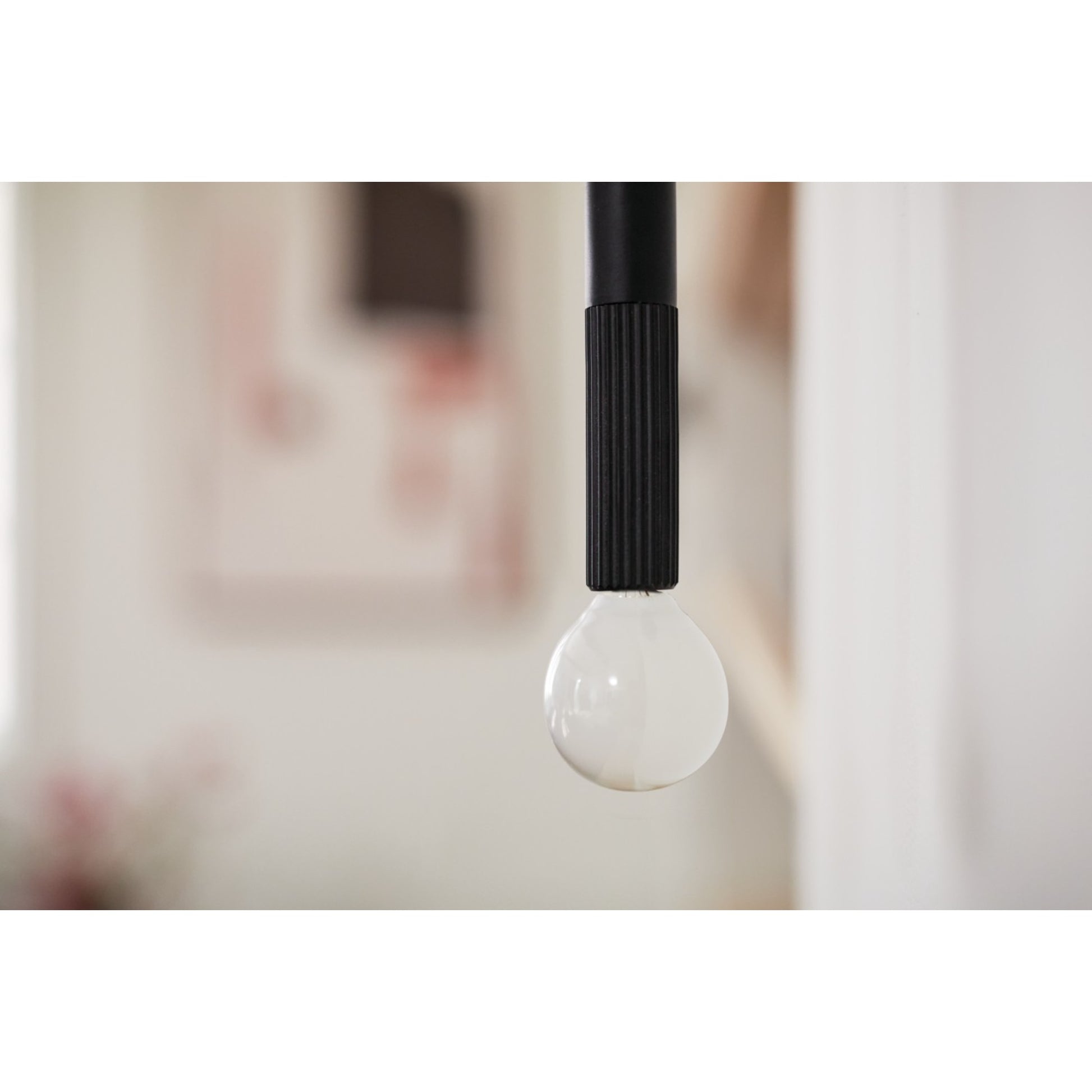 Odensa 17" 2-Light Wall Sconce, Black Finish - Bees Lighting