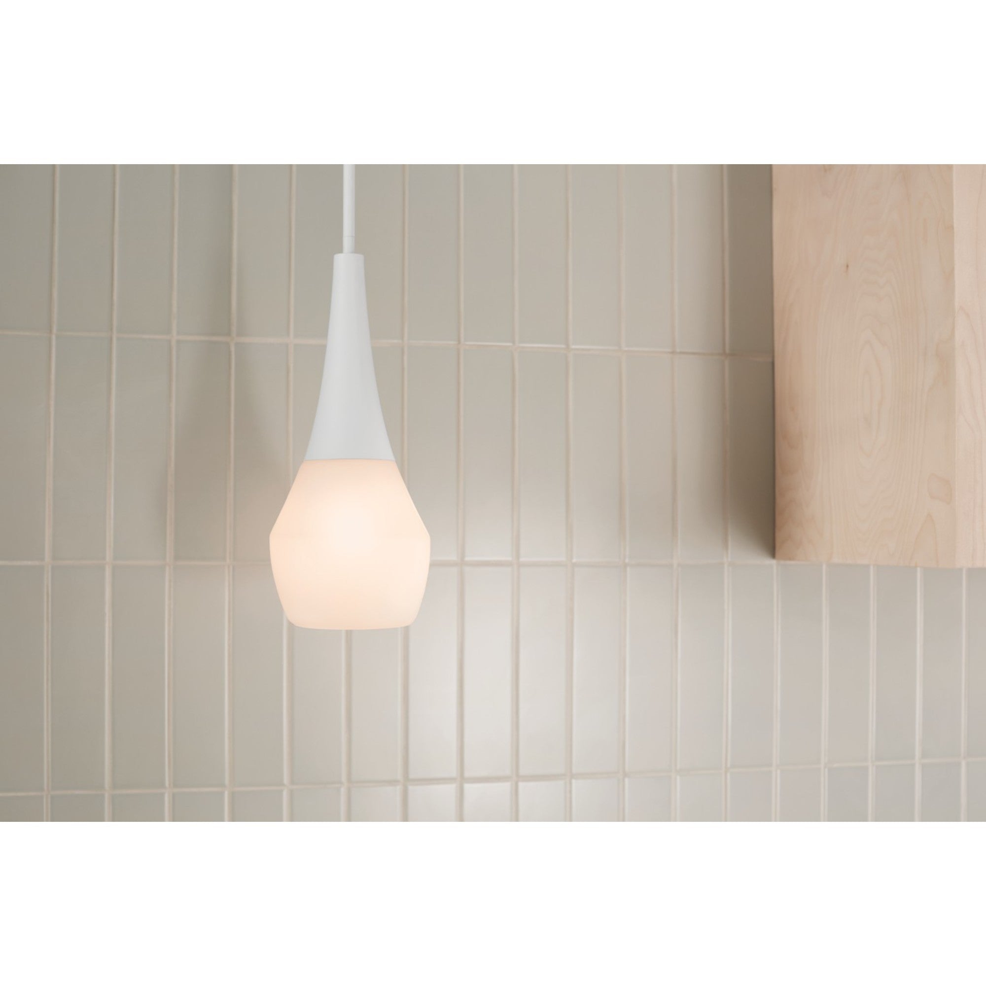 Deela 7" Pendant, White Finish - Bees Lighting