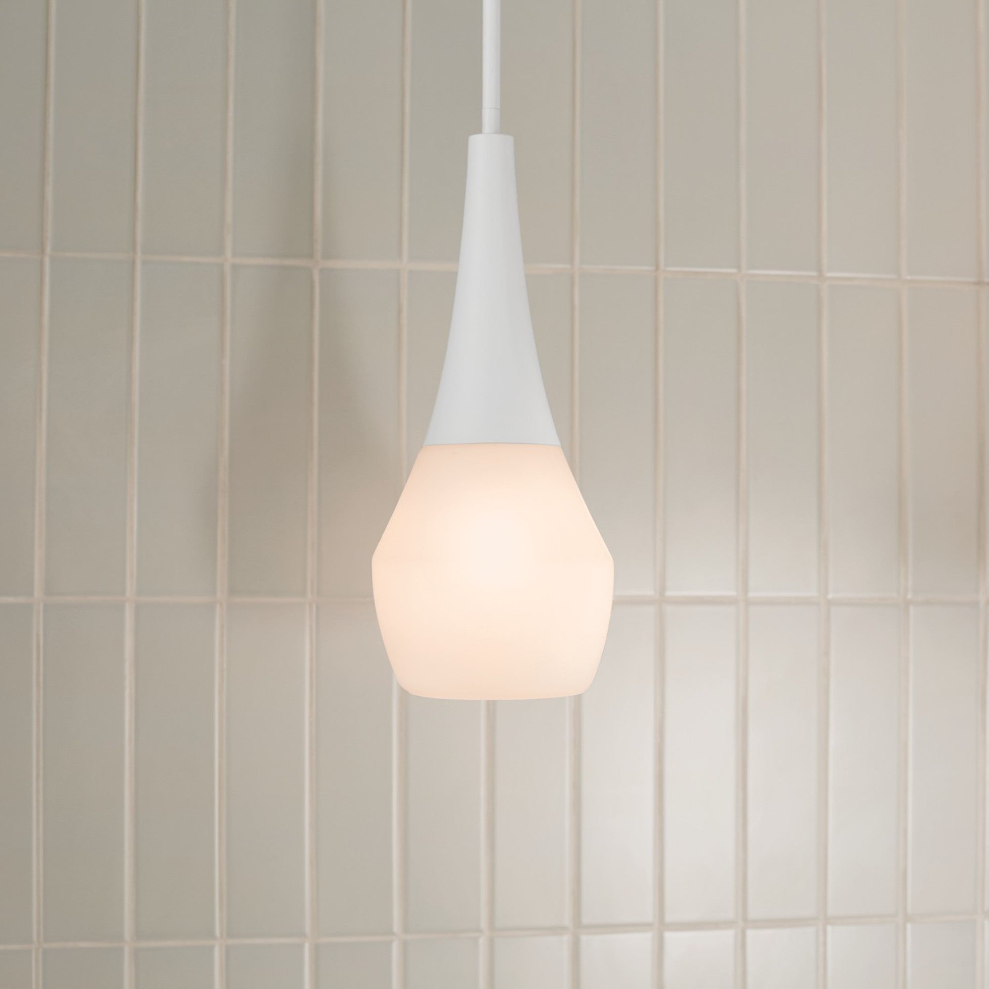 Deela 7" Pendant, White Finish - Bees Lighting