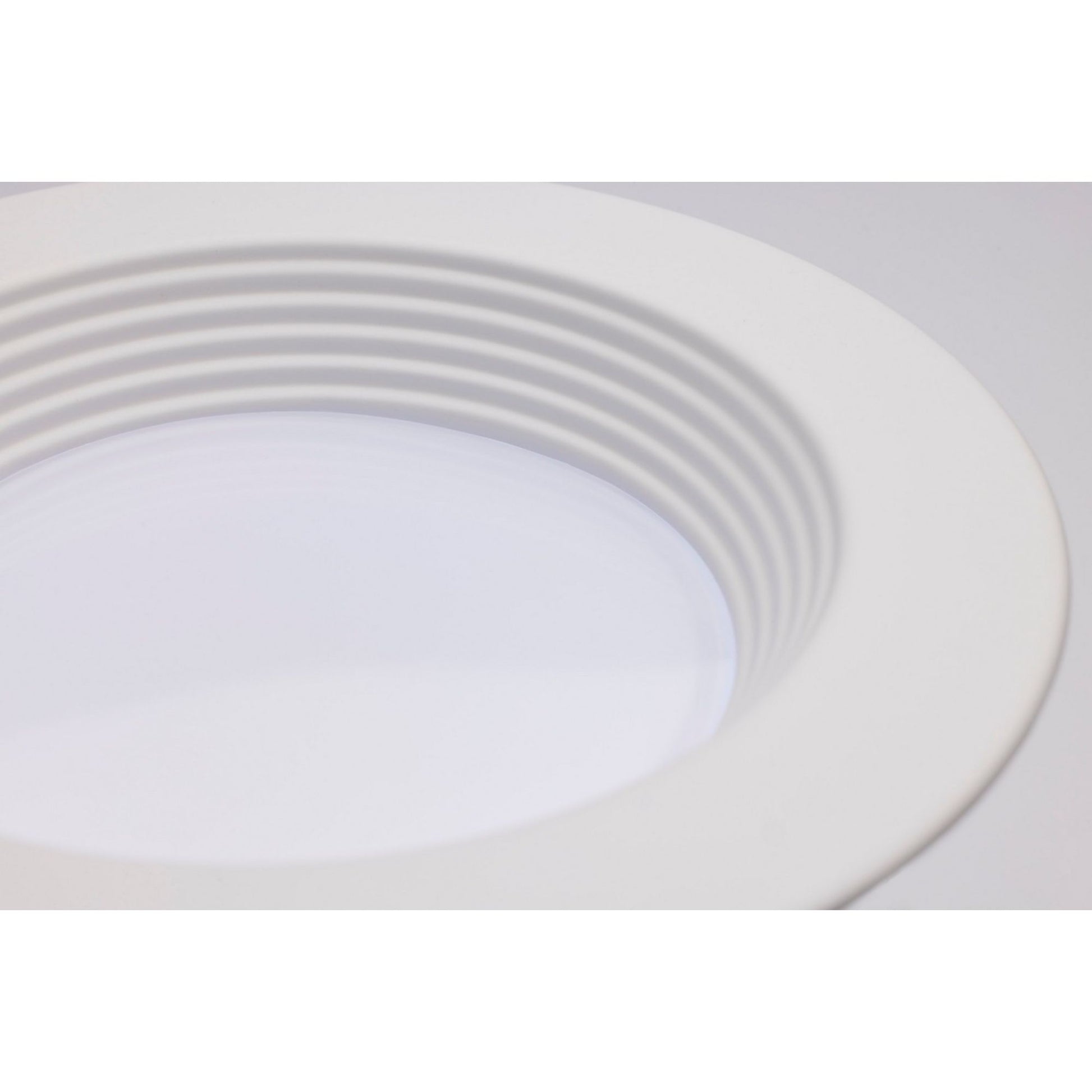 4" Retrofit LED Can Light, 7W, 600 Lm, 5-CCT, White Baffle Trim - Bees Lighting