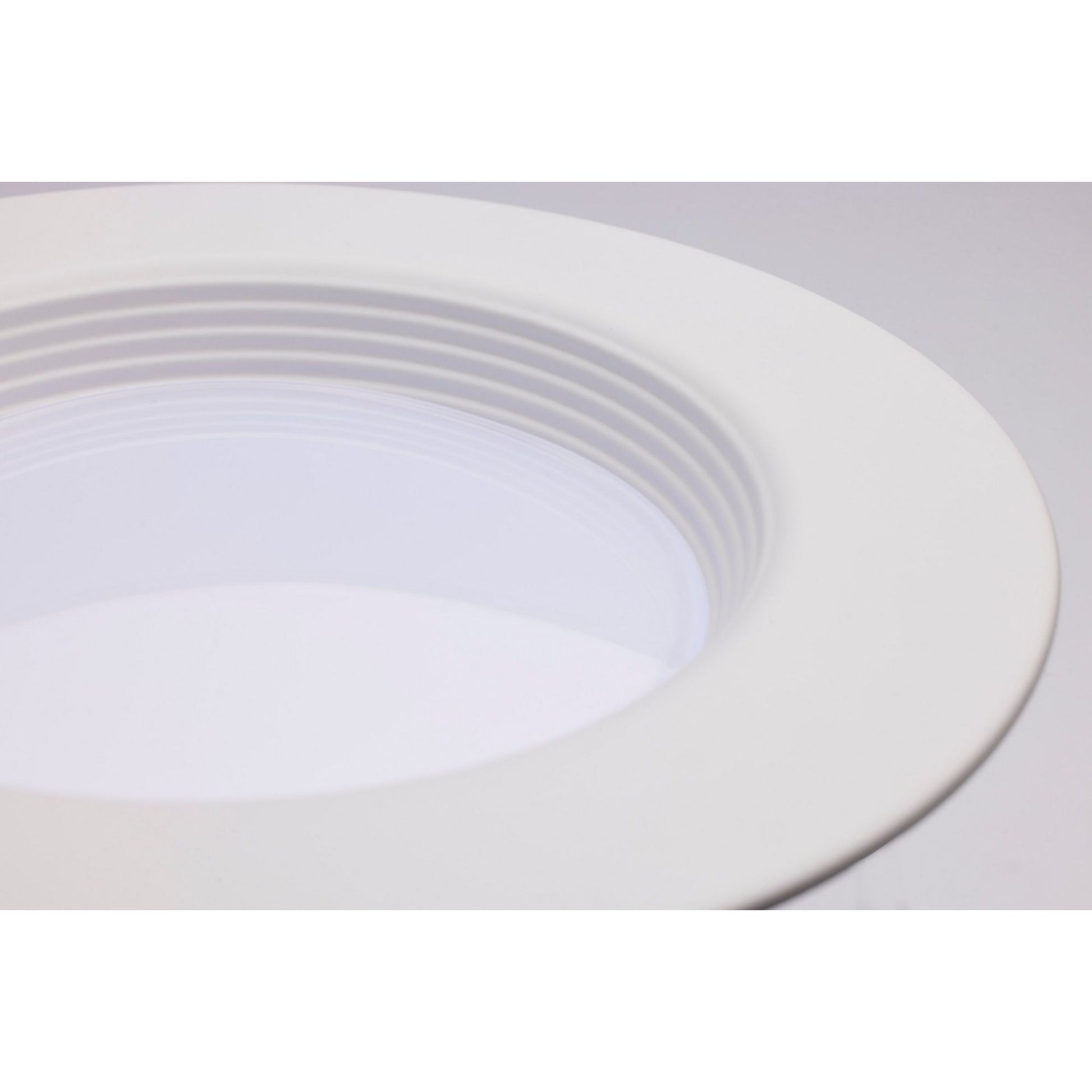 5/6" Retrofit LED Can Light, 14W, 1200 Lm, 5-CCT, White Baffle Trim - Bees Lighting