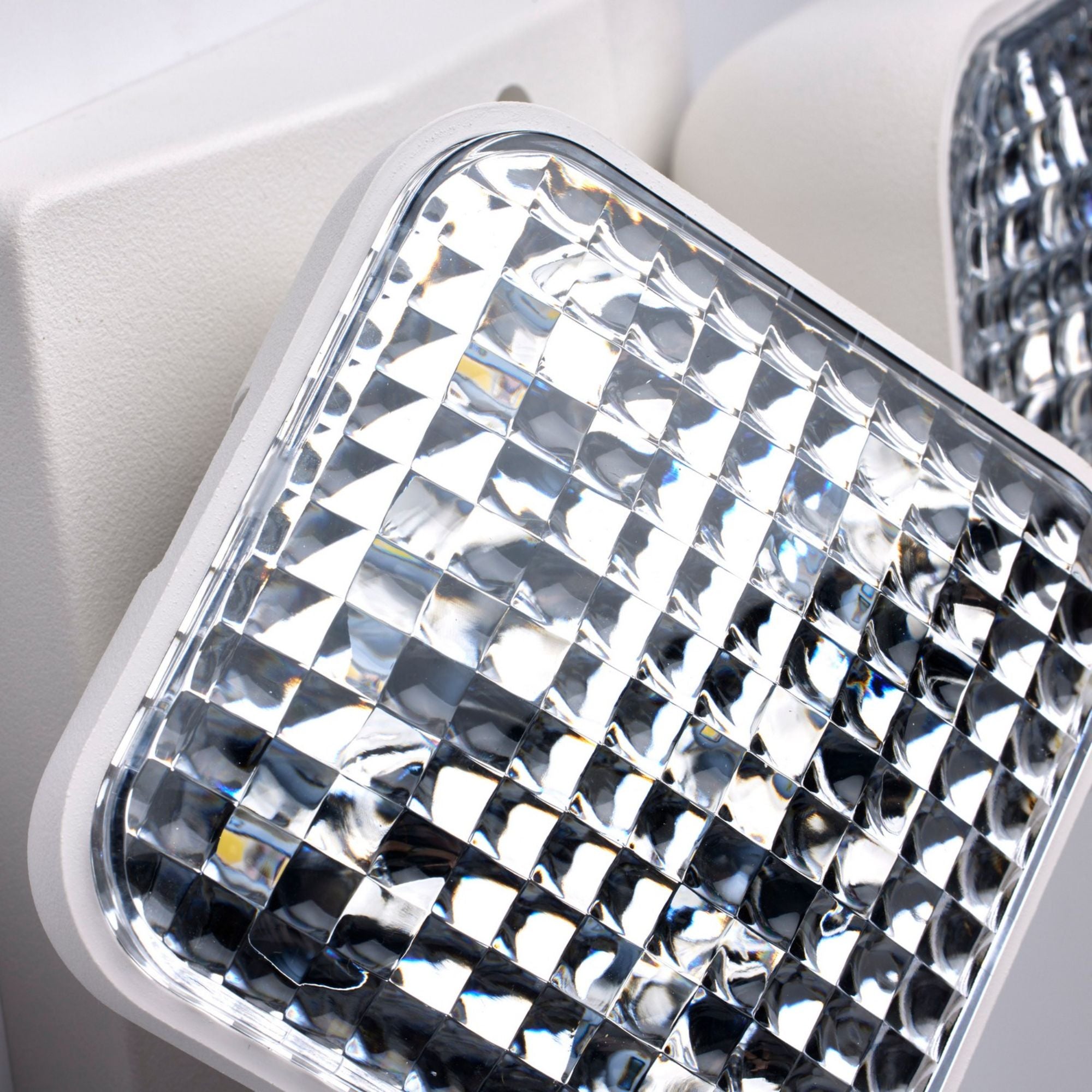 Dual Head Remote LED Emergency Light, White