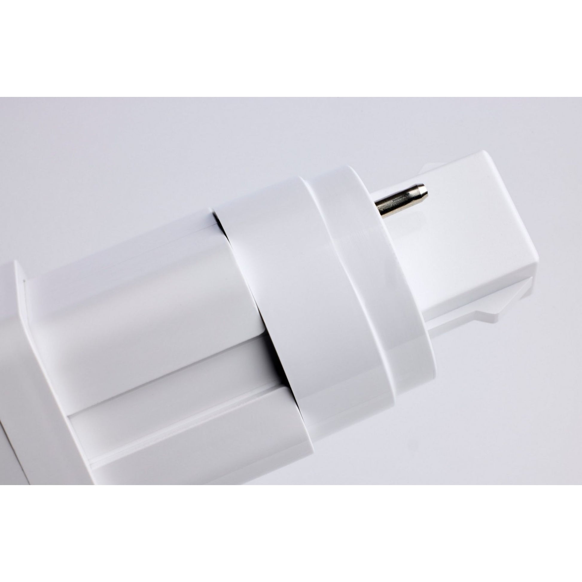 2 Pin Dual Position LED Lamp, 9W, 1100lm, Direct or Bypass, 2700K to 5000K, G24d Base - Bees Lighting