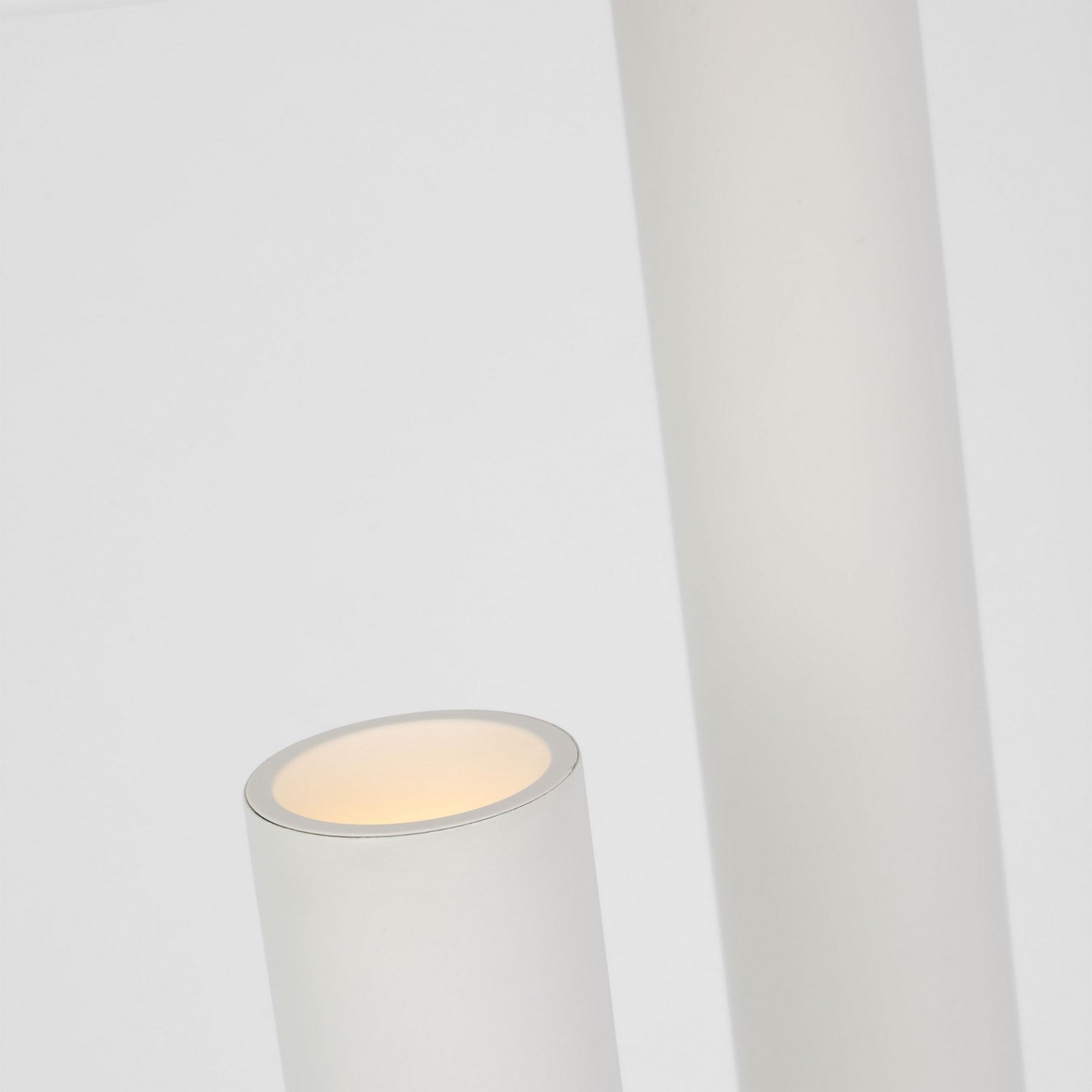 Fielle 20" LED Table Lamp, 120-240V, Soft White Finish - Bees Lighting