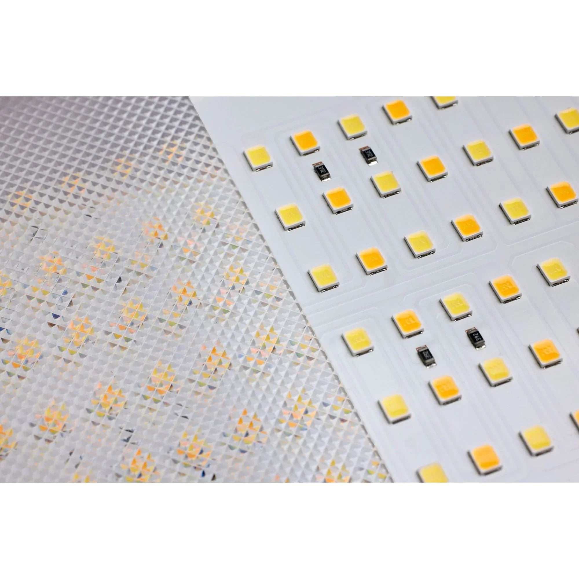 LED Linear High Bay Light, 320W, 45598 Lumens, Selectable CCT, 120-277V - Bees Lighting