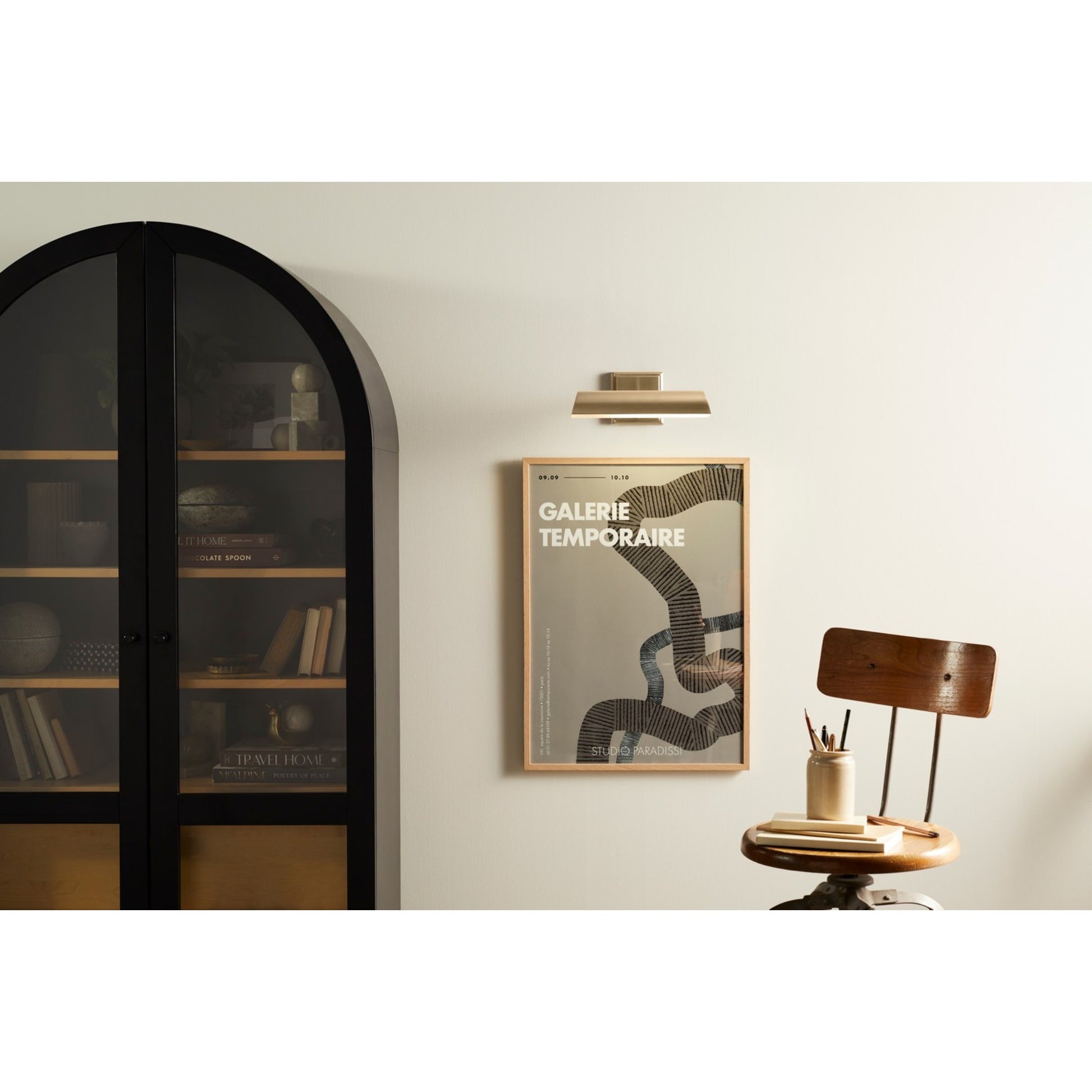 Carston 12" Picture Light, Bronze Finish - Bees Lighting