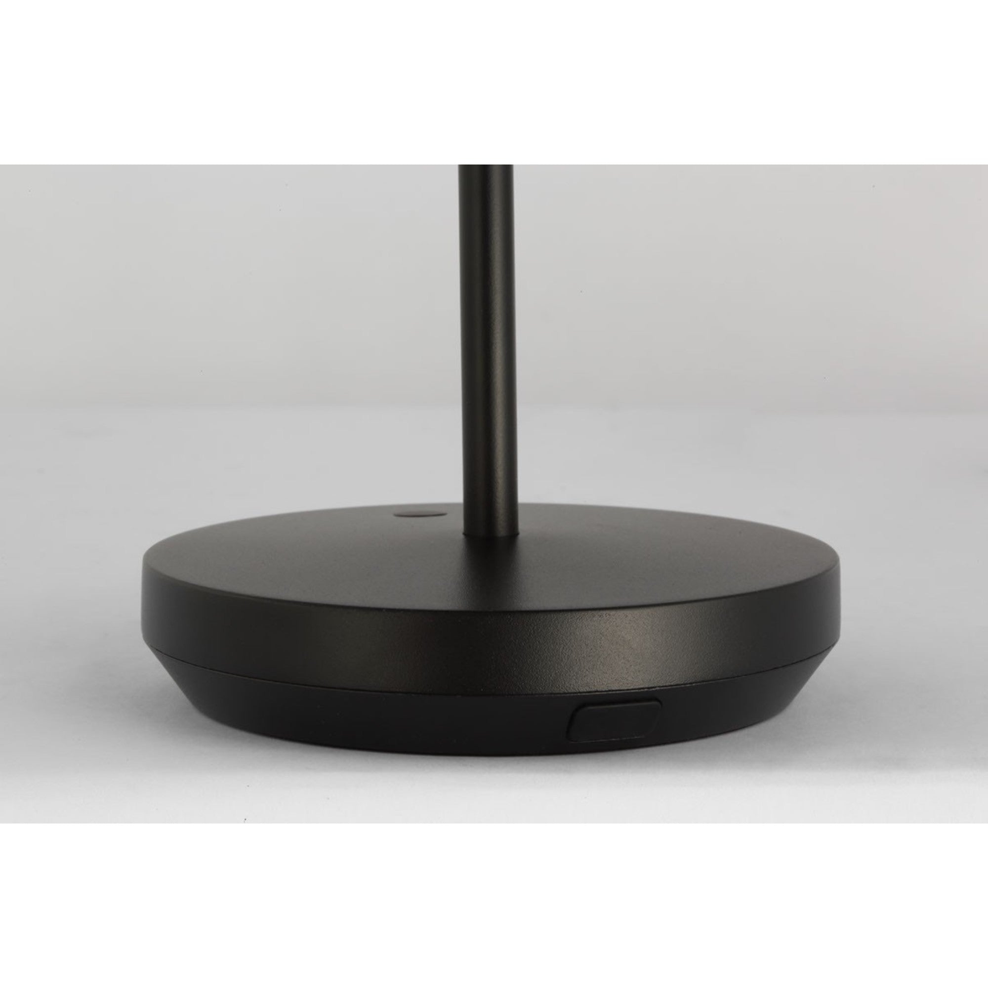 Doppia Short Accent Rechargeable Table Lamp, 120-240V, Black Finish - Bees Lighting