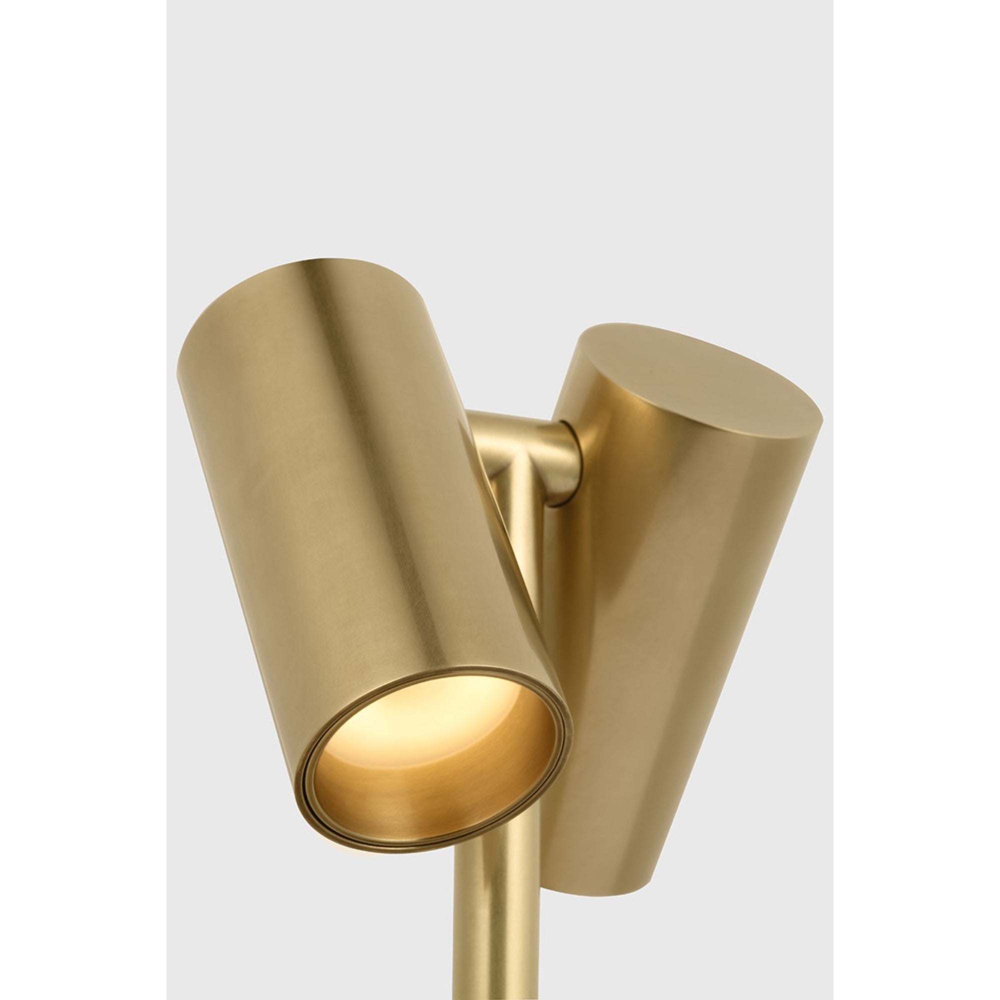 Doppia Short Accent Rechargeable Table Lamp, 120-240V, Hand Rubbed Antique Brass Finish - Bees Lighting