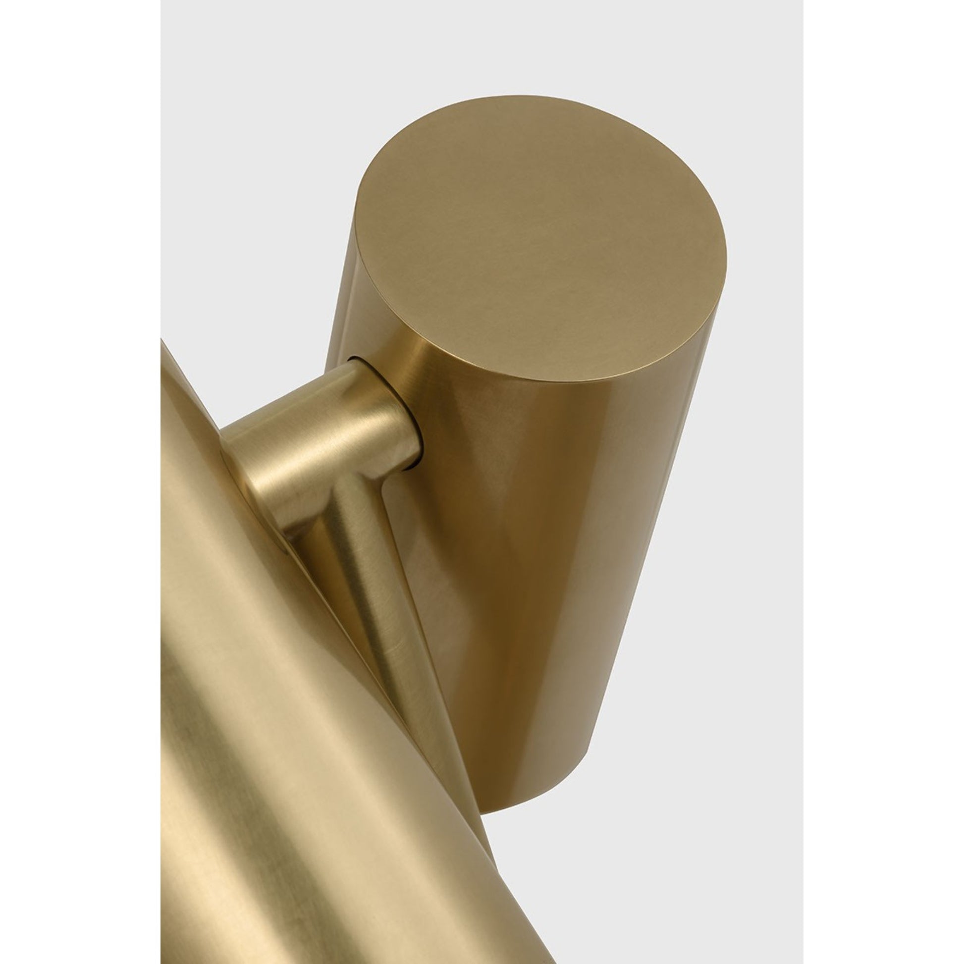 Doppia Short Accent Rechargeable Table Lamp, 120-240V, Hand Rubbed Antique Brass Finish - Bees Lighting