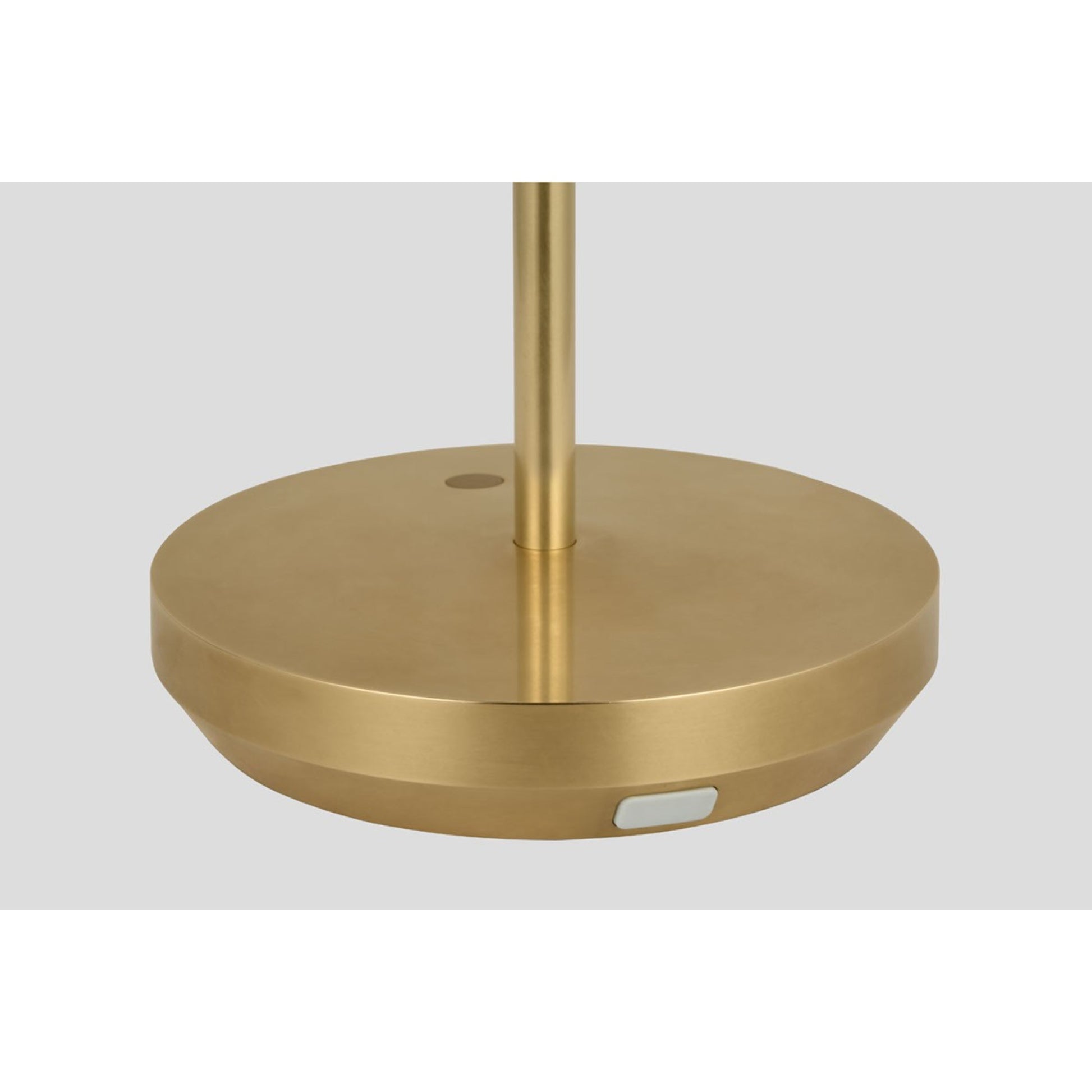 Doppia Short Accent Rechargeable Table Lamp, 120-240V, Hand Rubbed Antique Brass Finish - Bees Lighting