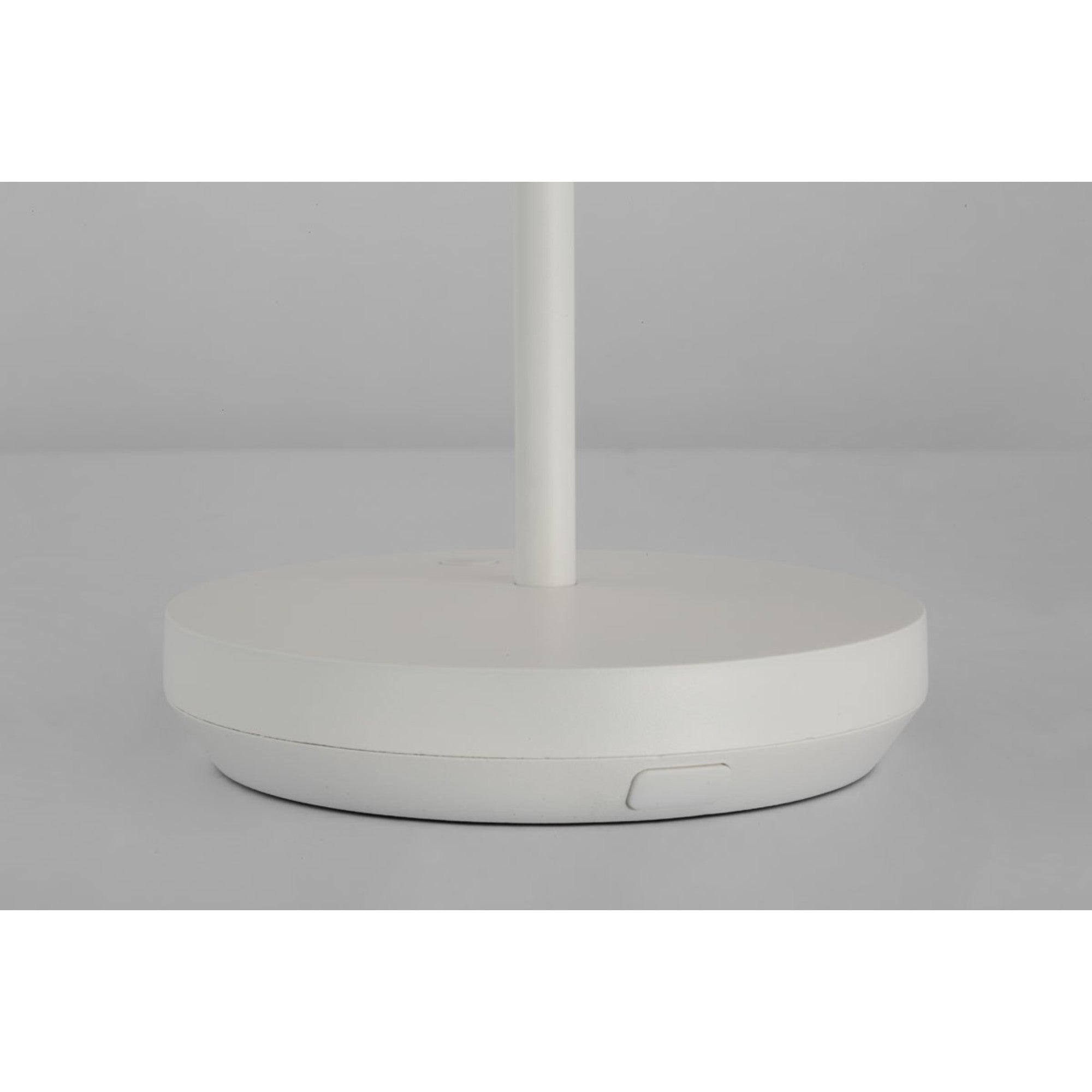 Doppia Short Accent Rechargeable Table Lamp, 120-240V, Matte White Finish - Bees Lighting