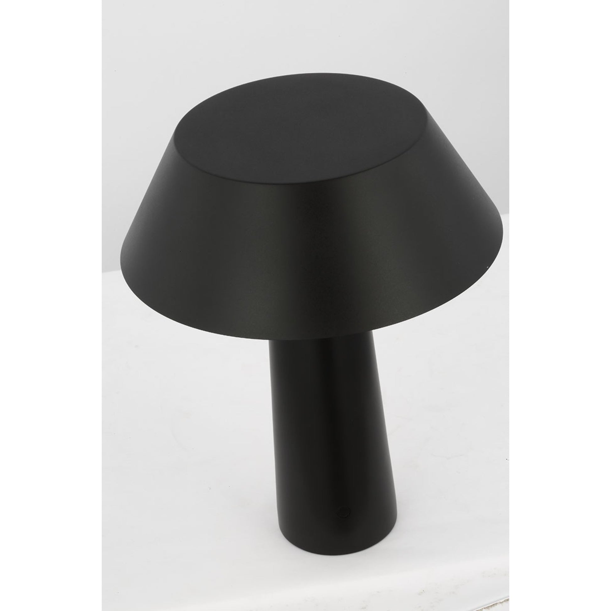 Sesa Accent Rechargeable Table Lamp, 120-240V, Black Finish - Bees Lighting