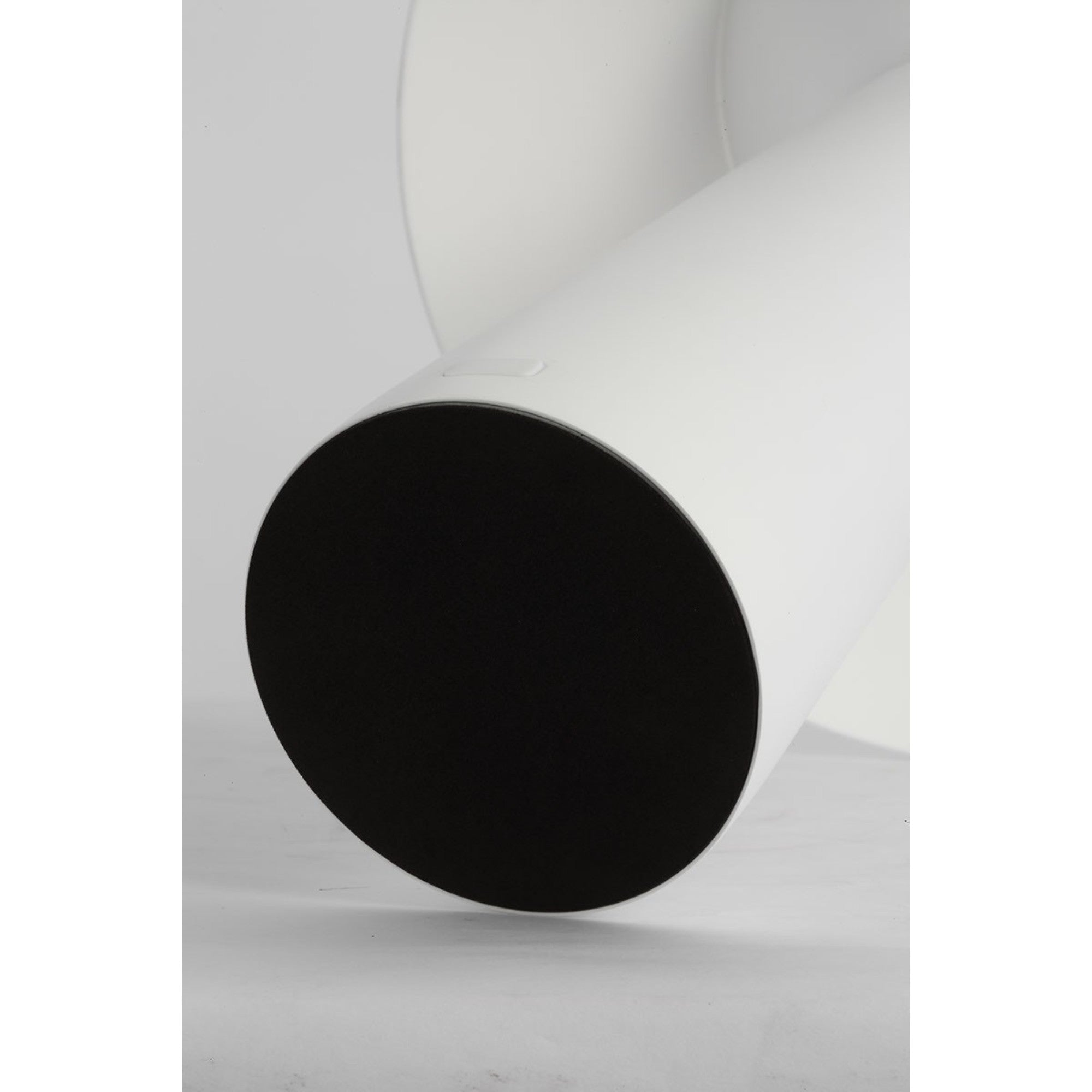 Sesa Accent Rechargeable Table Lamp, 120-240V, Matte White Finish - Bees Lighting