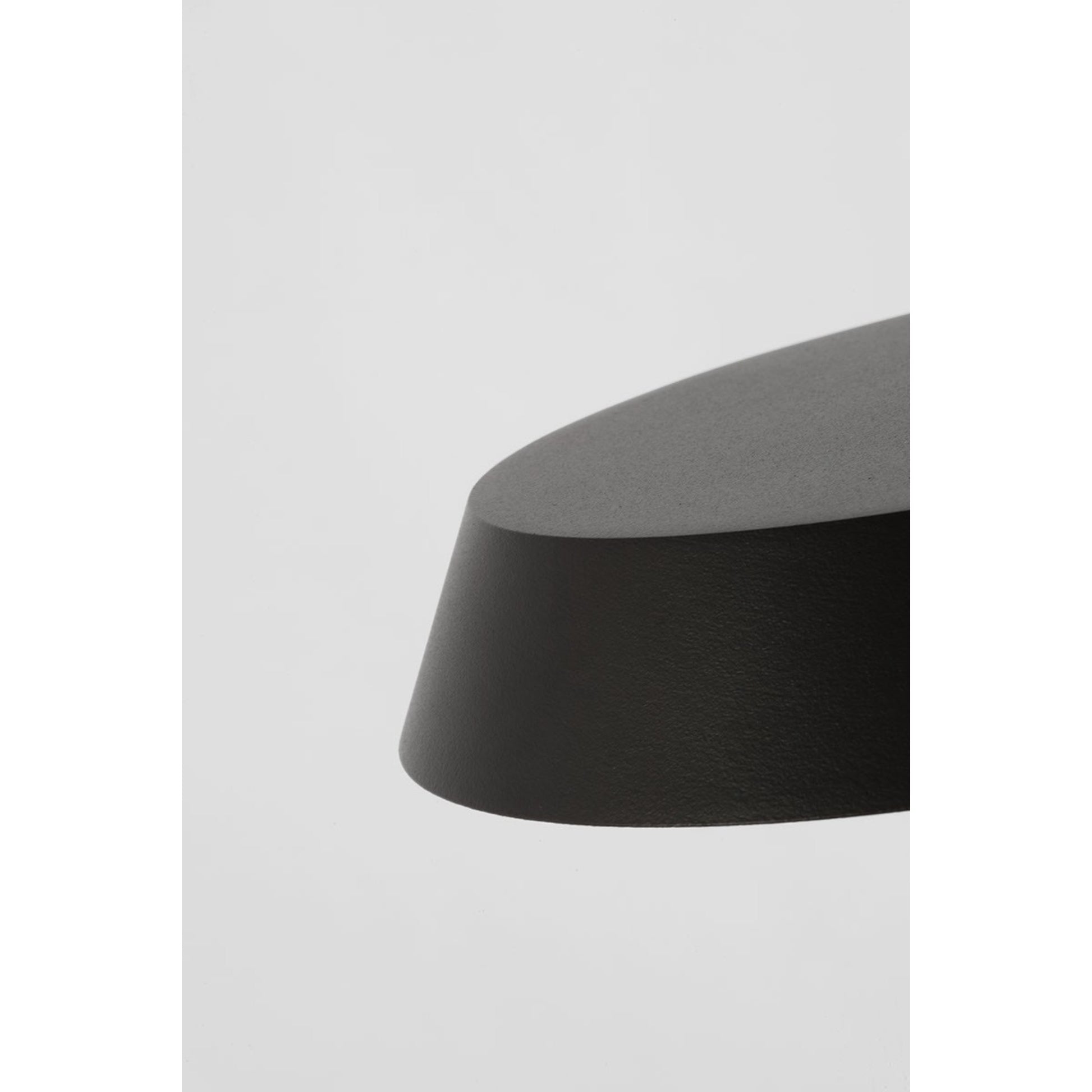 Tepa Short Accent Rechargeable Table Lamp, 120-240V, Black Finish - Bees Lighting