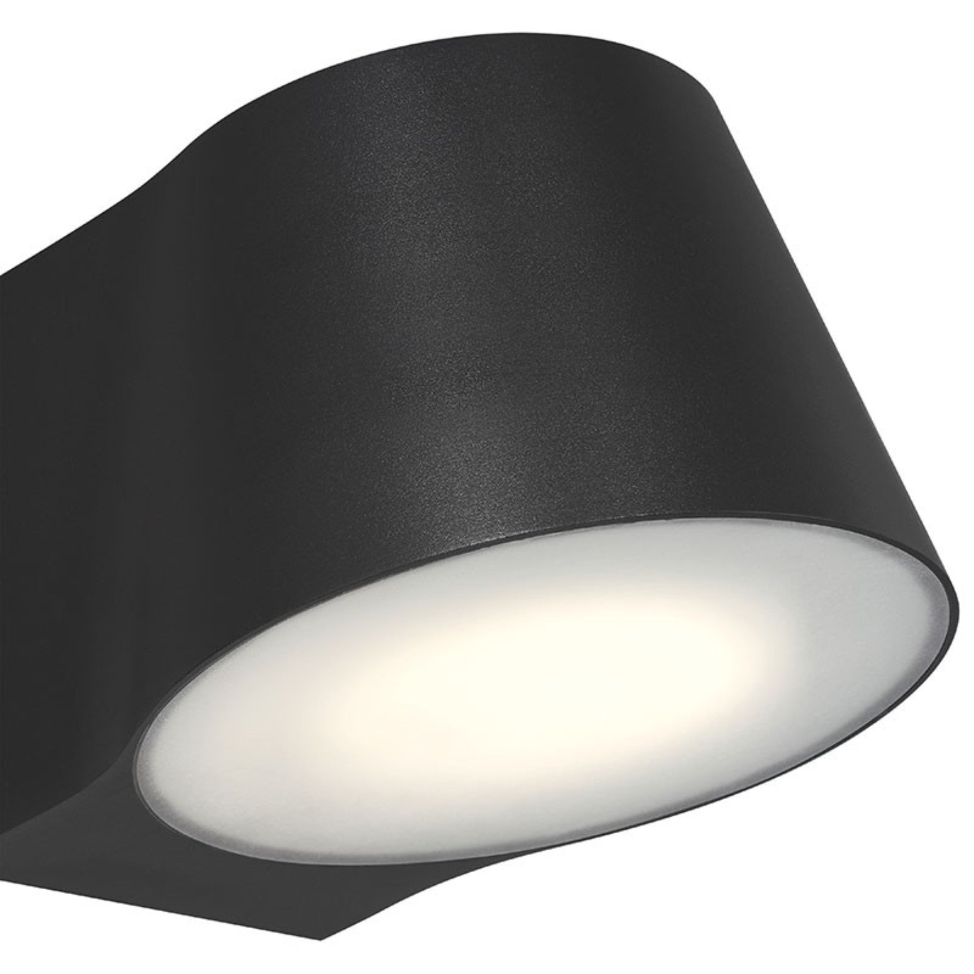 Ry 7" LED Outdoor Wall Sconce, Black Finish - Bees Lighting