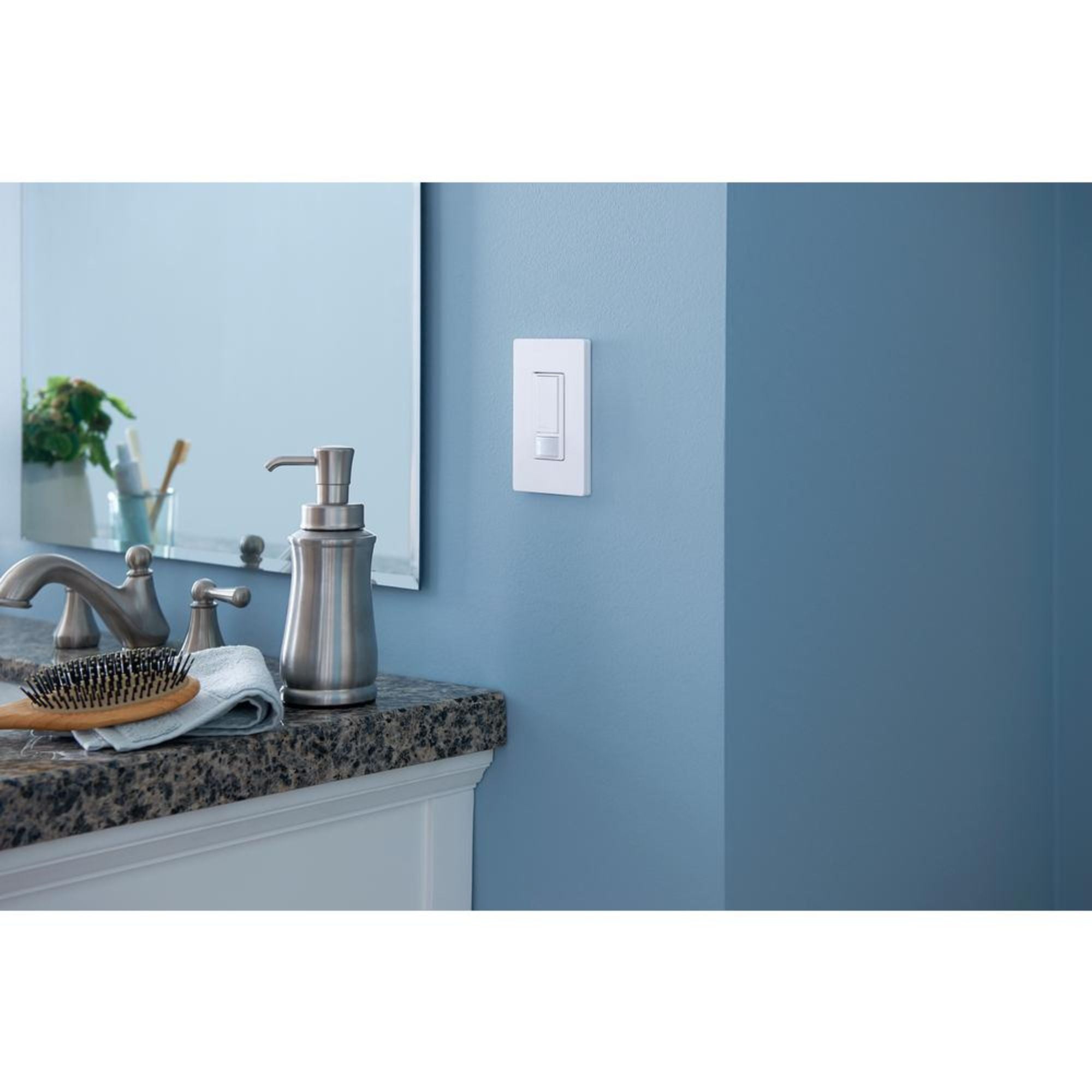 Lutron Maestro 0-10V Dimmer Sensor | Vacancy PIR Motion Switch | 8A 120-277V | White