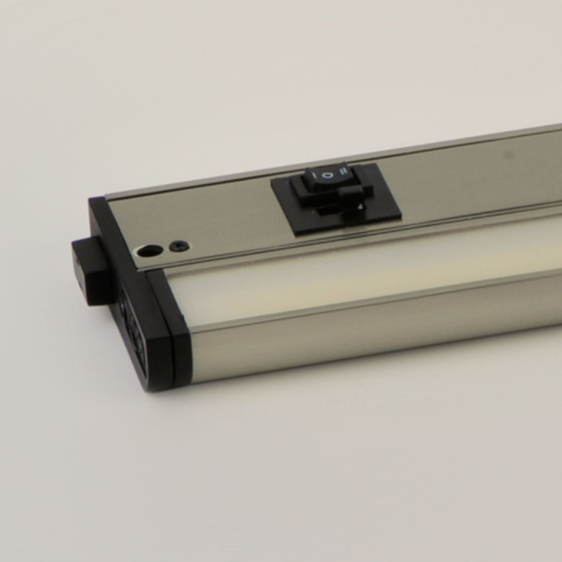 CounterMax 5K 12 Inch LED Under Cabinet Light, 2700K to 5000K, 720 Lumens, 120V, Nickel - Bees Lighting