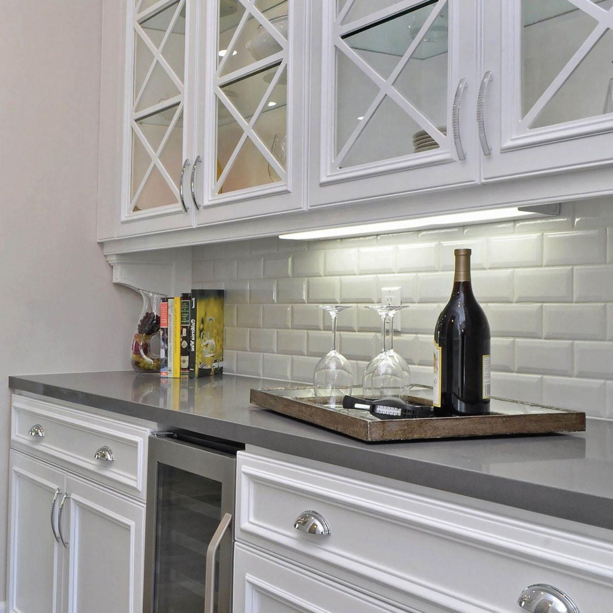 CounterMax 5K 24" LED Under Cabinet Light with Two Receptacles, Selectable CCT, 13 Watts, 120V, Nickel