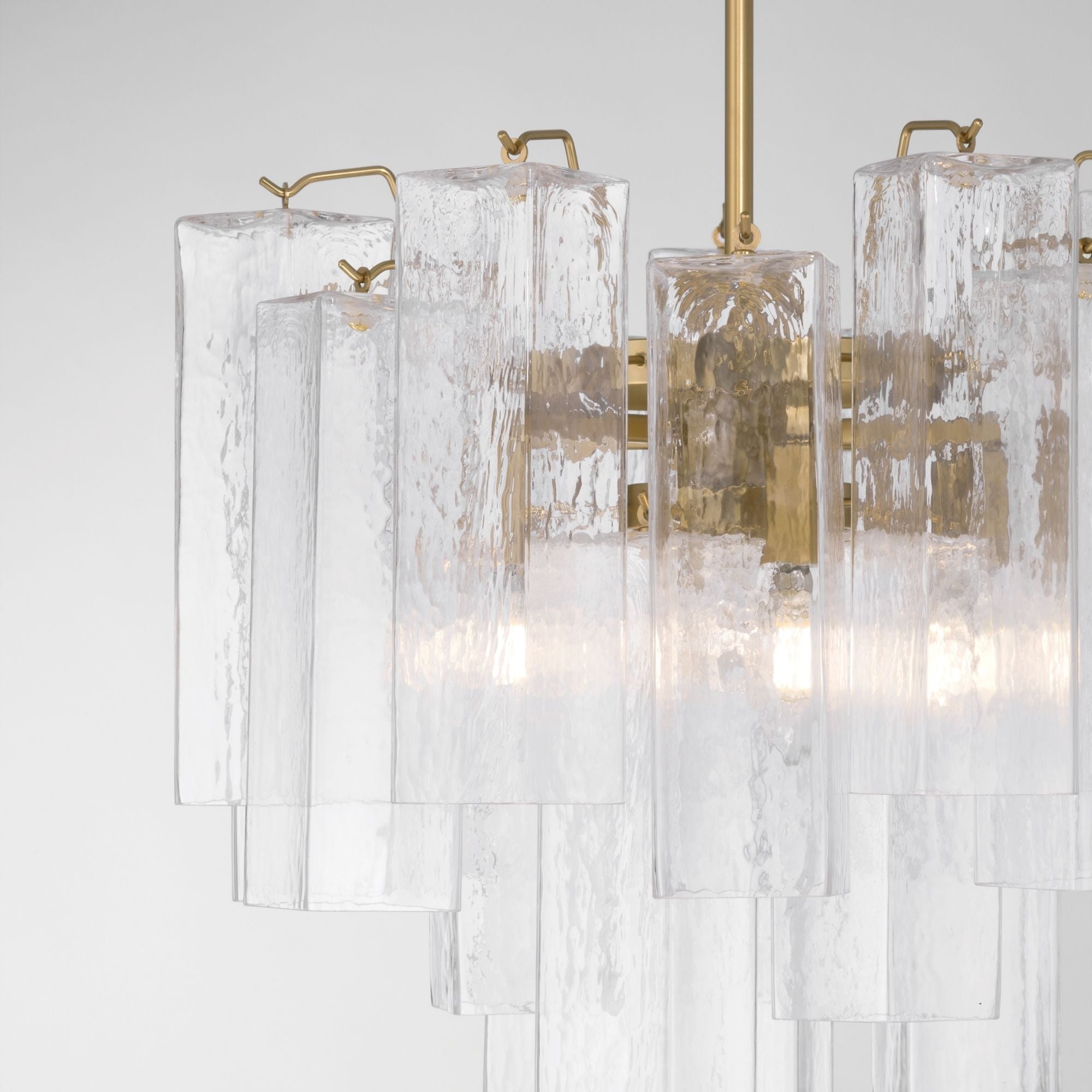 Metropolitan Torvento 17.75 in. 6-Light Pendant, Legacy Brass with Clear Art Glass