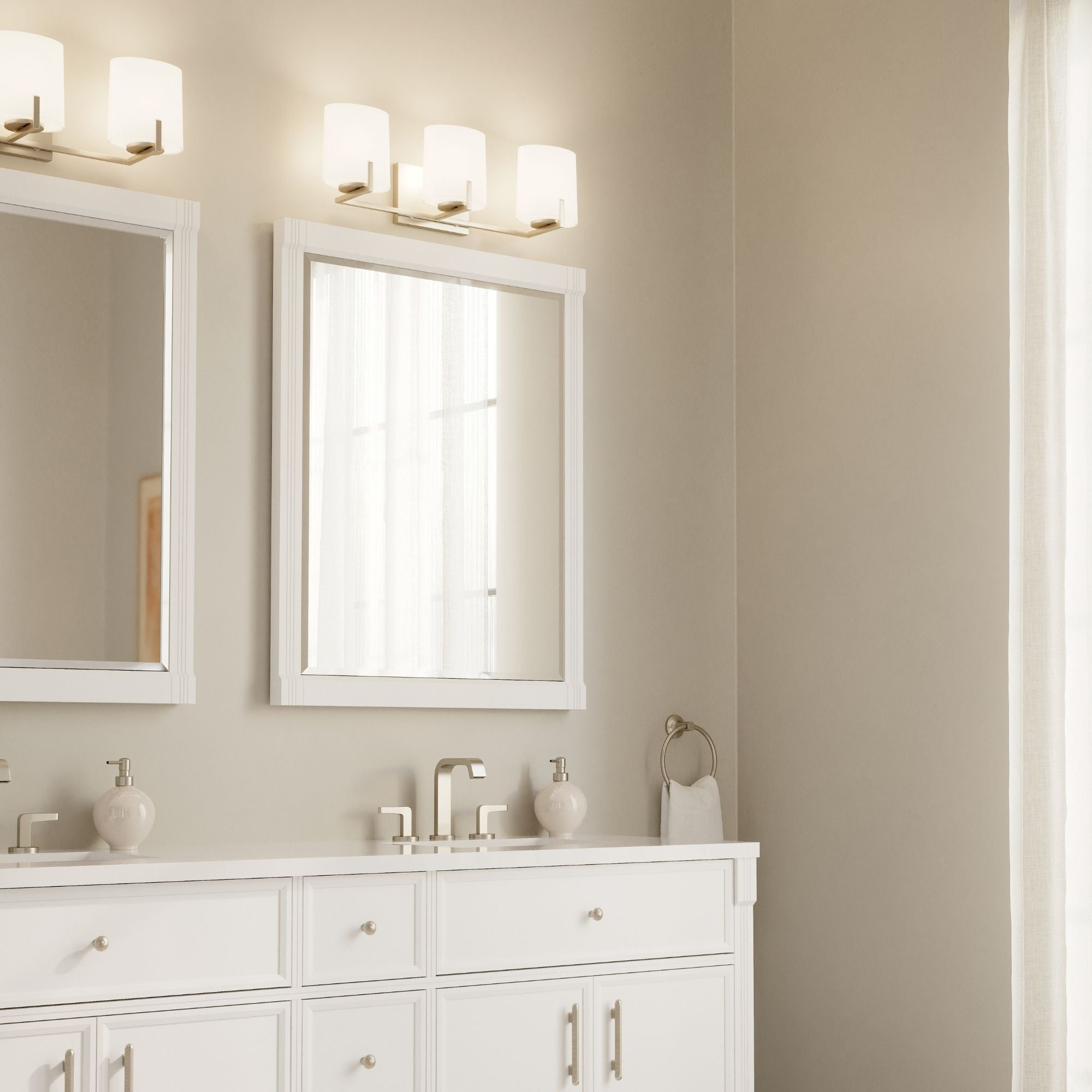 Minka-Lavery Mirelle Vanity Light