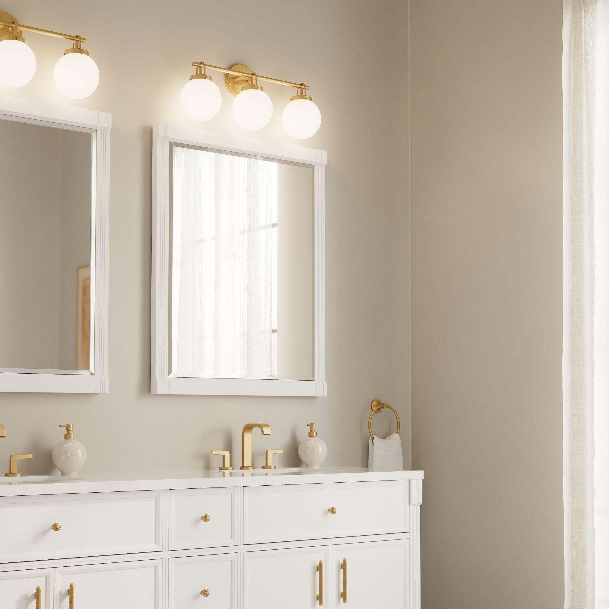Minka-Lavery Ortesa Vanity Light