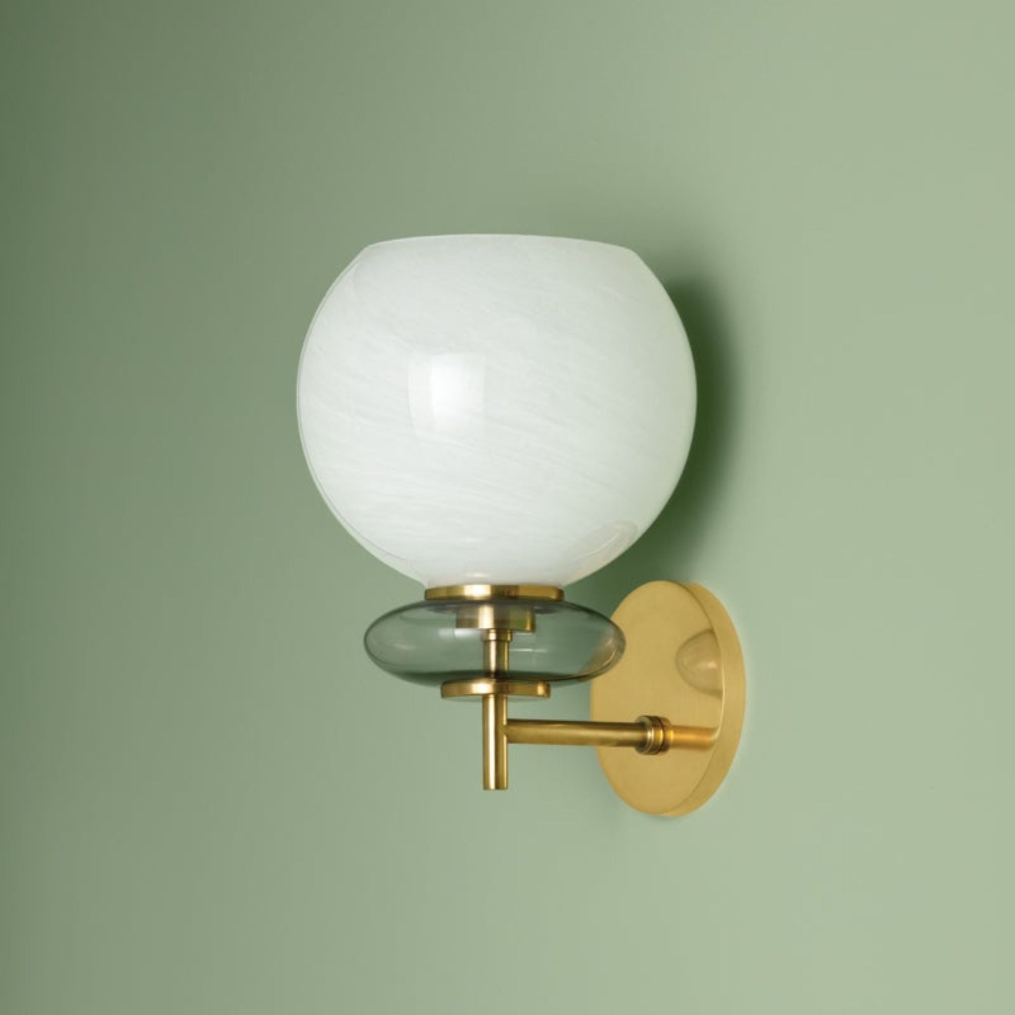 Alexia 11" Wall Sconce, Aged Brass Finish