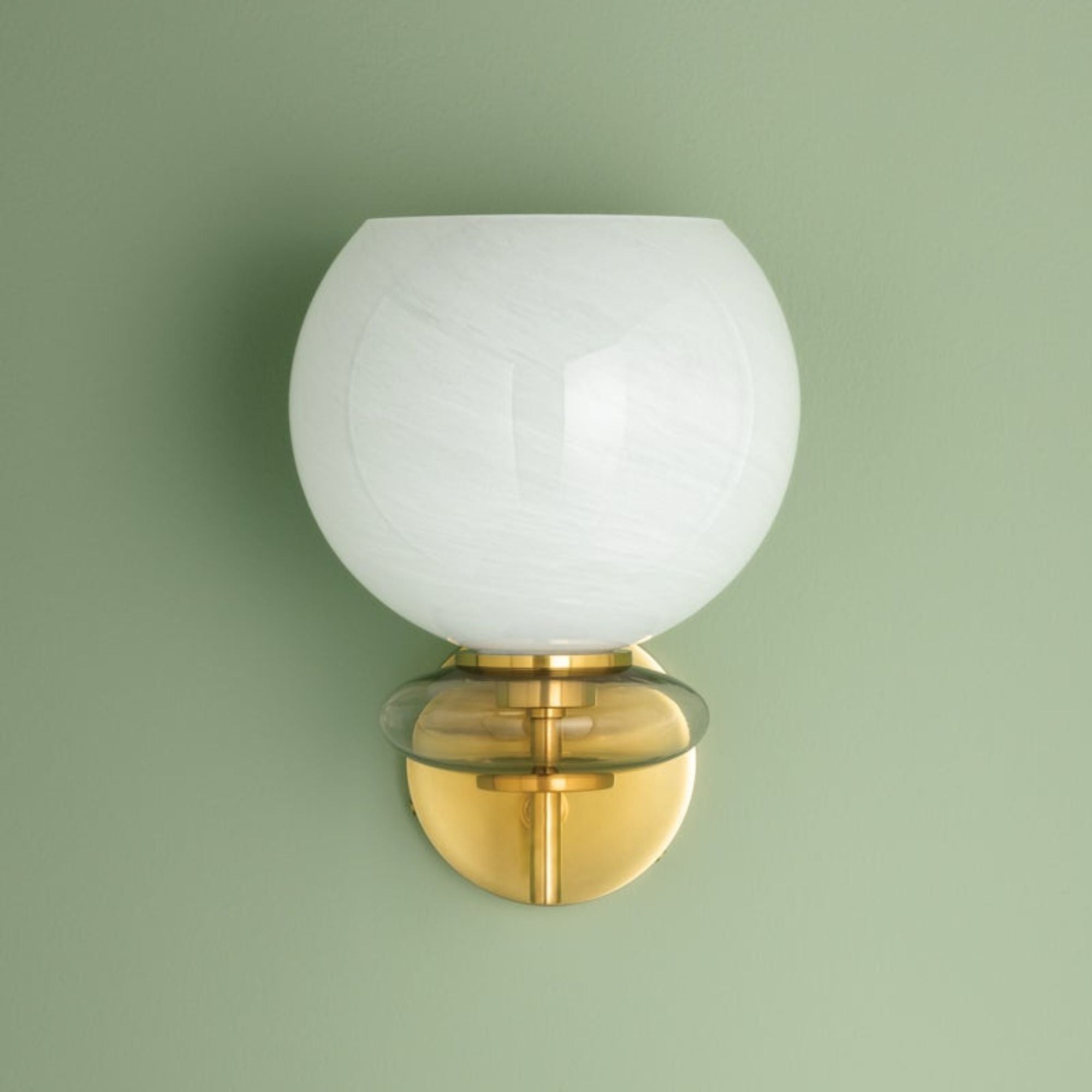Alexia 11" Wall Sconce, Aged Brass Finish