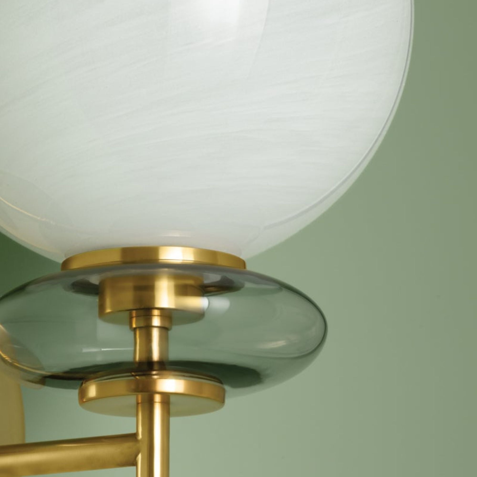 Alexia 11" Wall Sconce, Aged Brass Finish