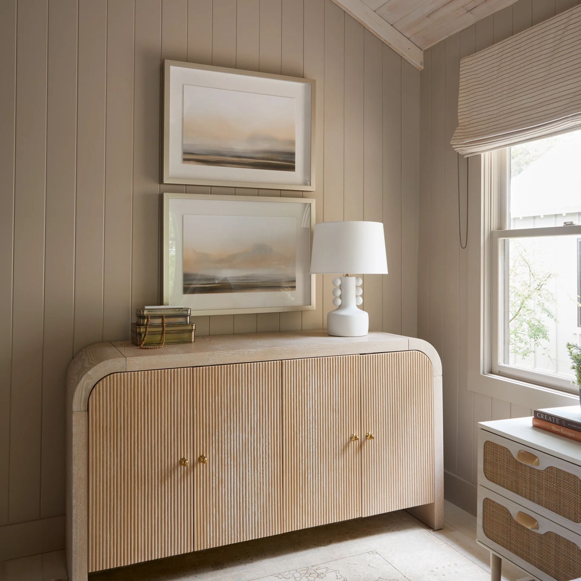 Mitzi - Amalia Table Lamp Ceramic White Speck with Aged Brass Accents | Bees Lighting