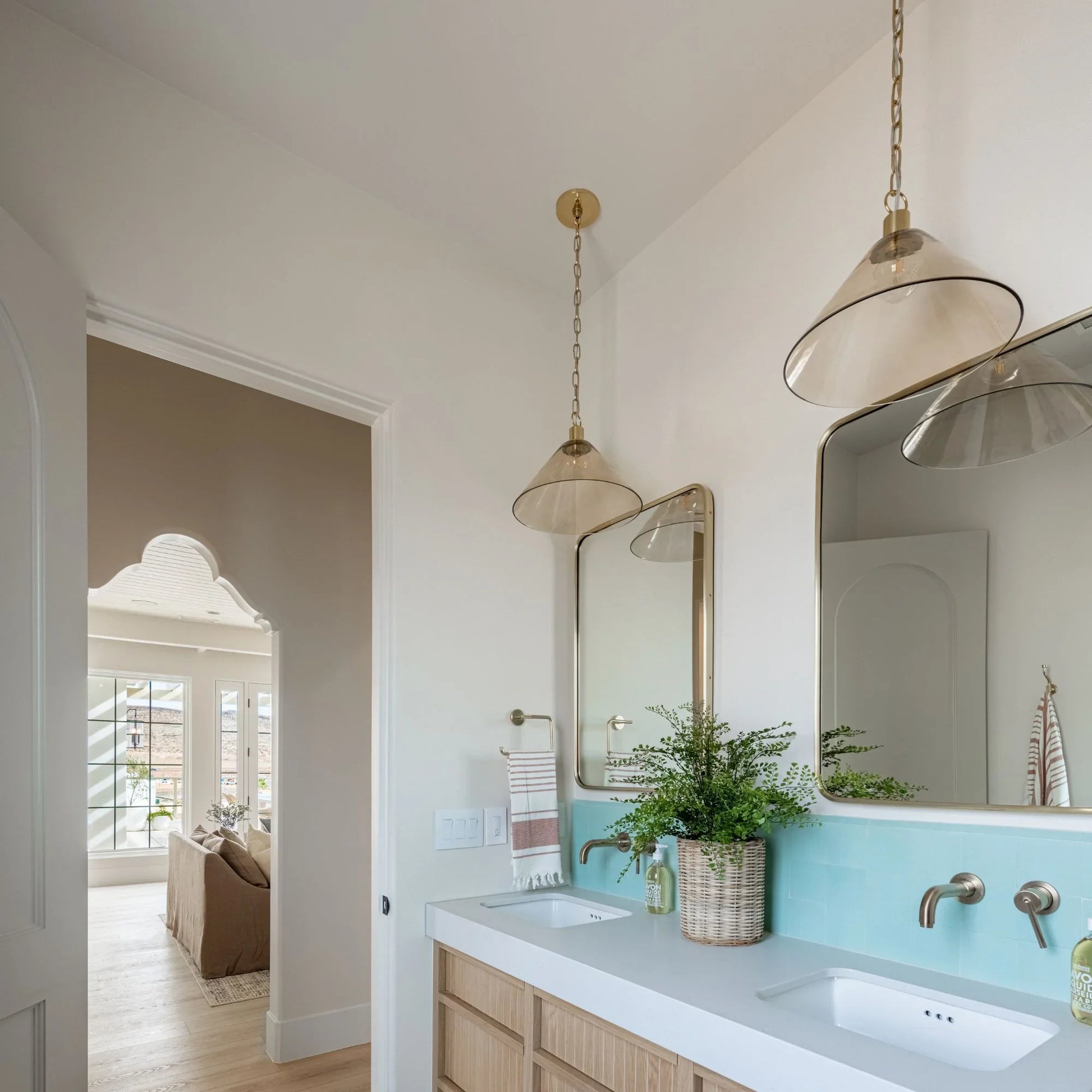 Mitzi - Anniebee 16" Pendant, Aged Brass Finish | Bees Lighting