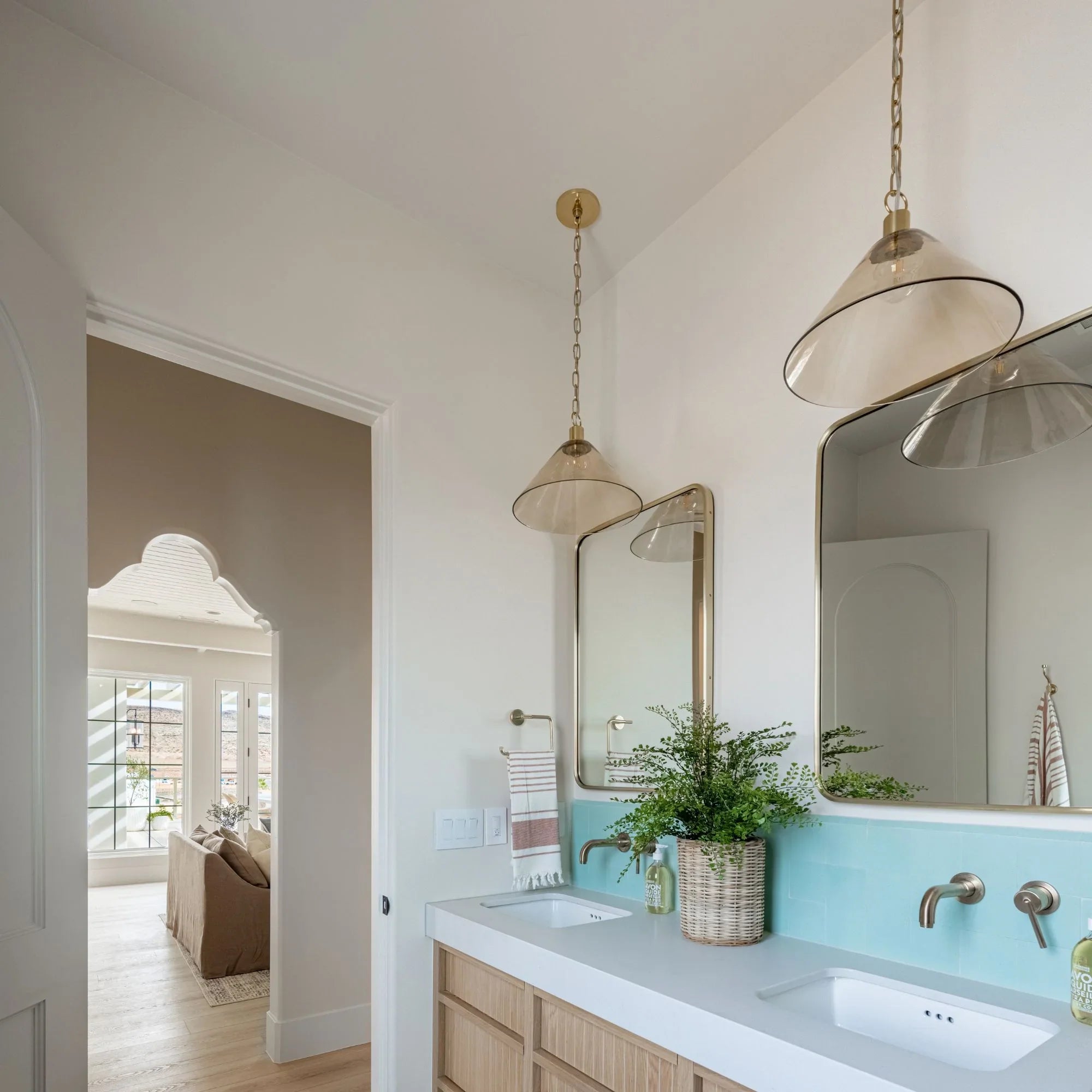 Mitzi - Anniebee 16" Pendant, Aged Brass Finish | Bees Lighting