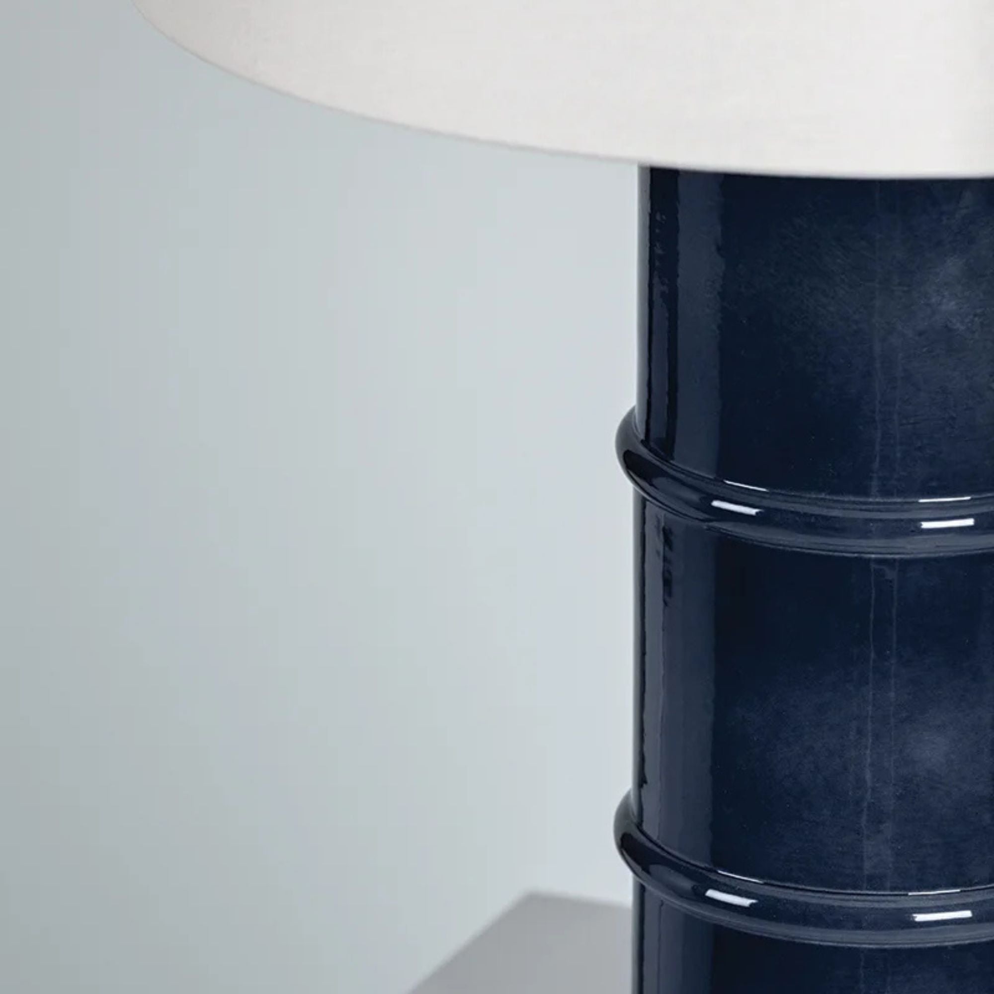 Mitzi - Banyan 26" Table Lamp, Aged Brass/Ceramic Gloss Navy Finish | Bees Lighting