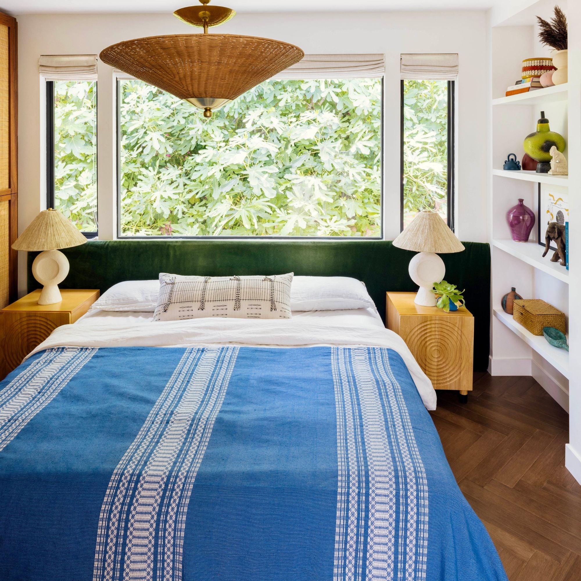 Centella 24" Table Lamp, Aged Brass/White Plaster Finish