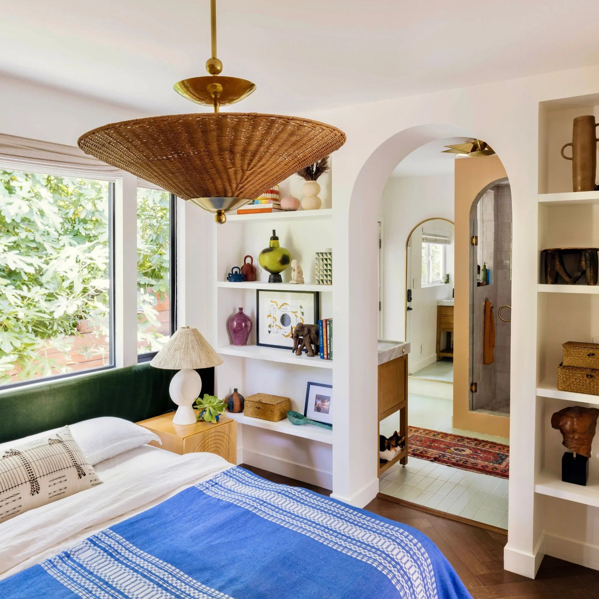 Centella 24" Table Lamp, Aged Brass/White Plaster Finish