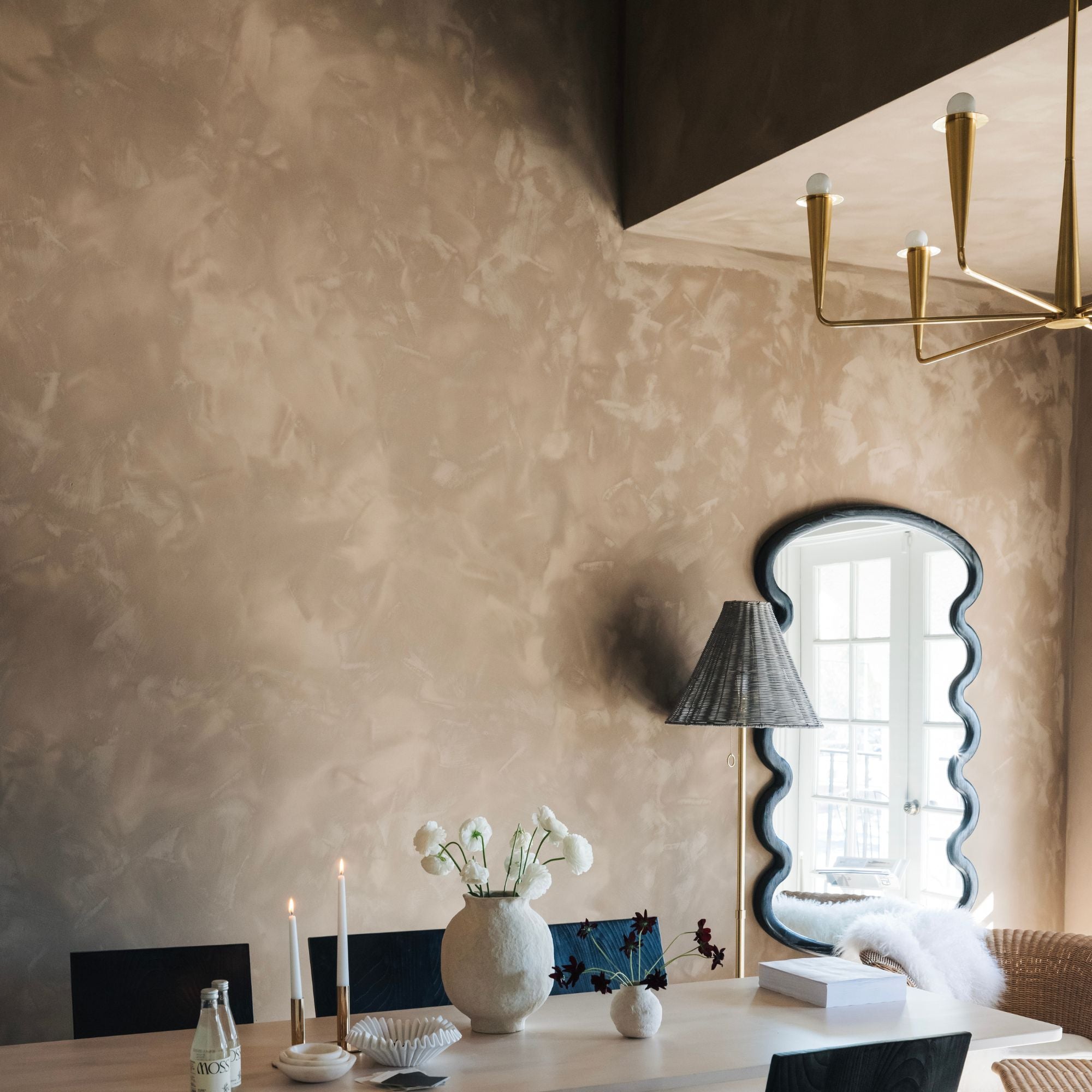 Danna 40" 6-Light Chandelier, Aged Brass Finish