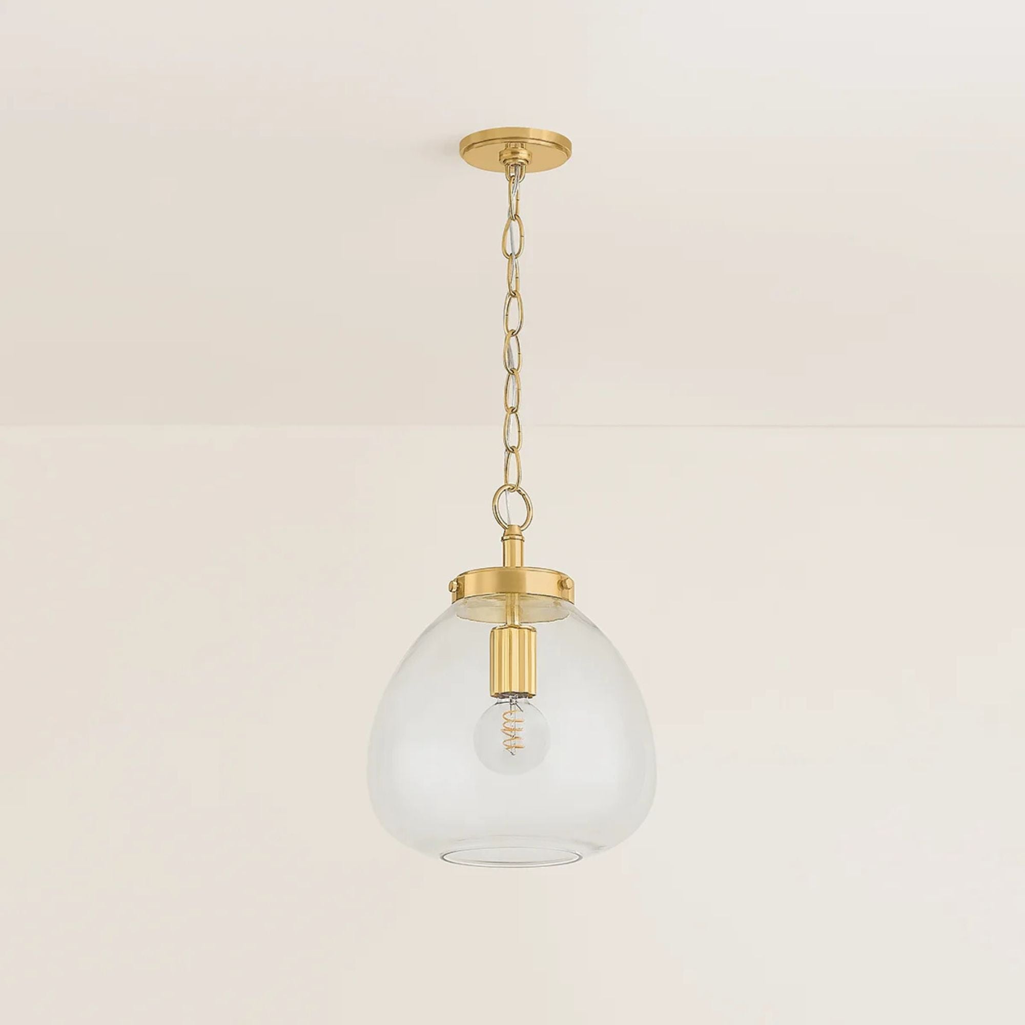 Della 16" Pendant, Aged Brass Finish